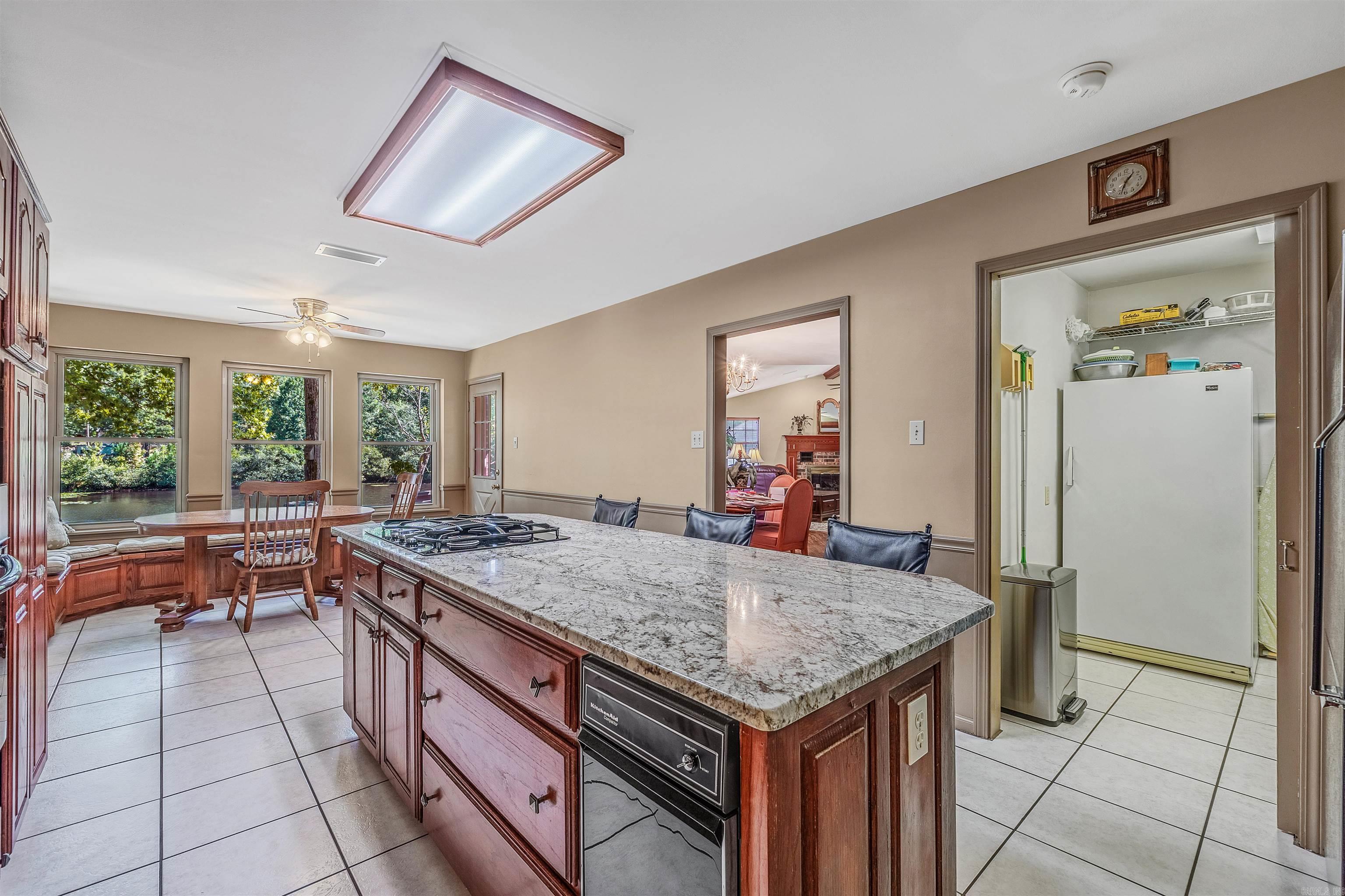 OAK FOREST - Residential