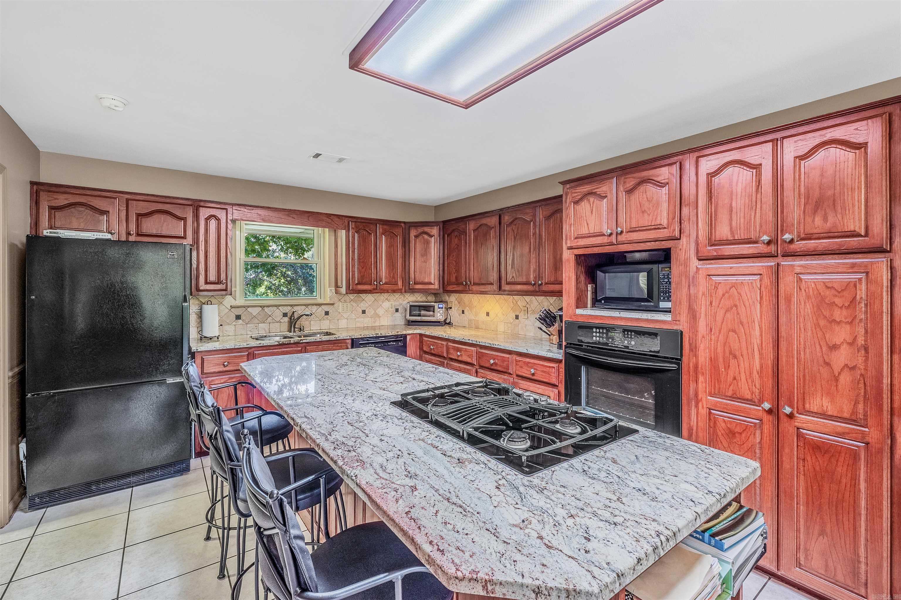 OAK FOREST - Residential