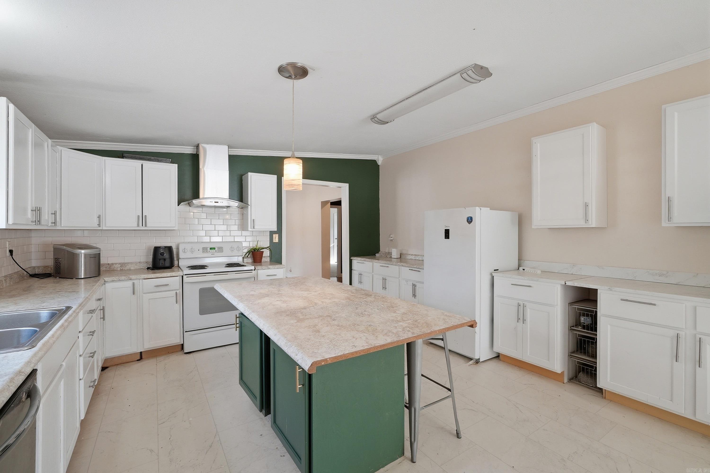 REMINGTON PLACE - Residential