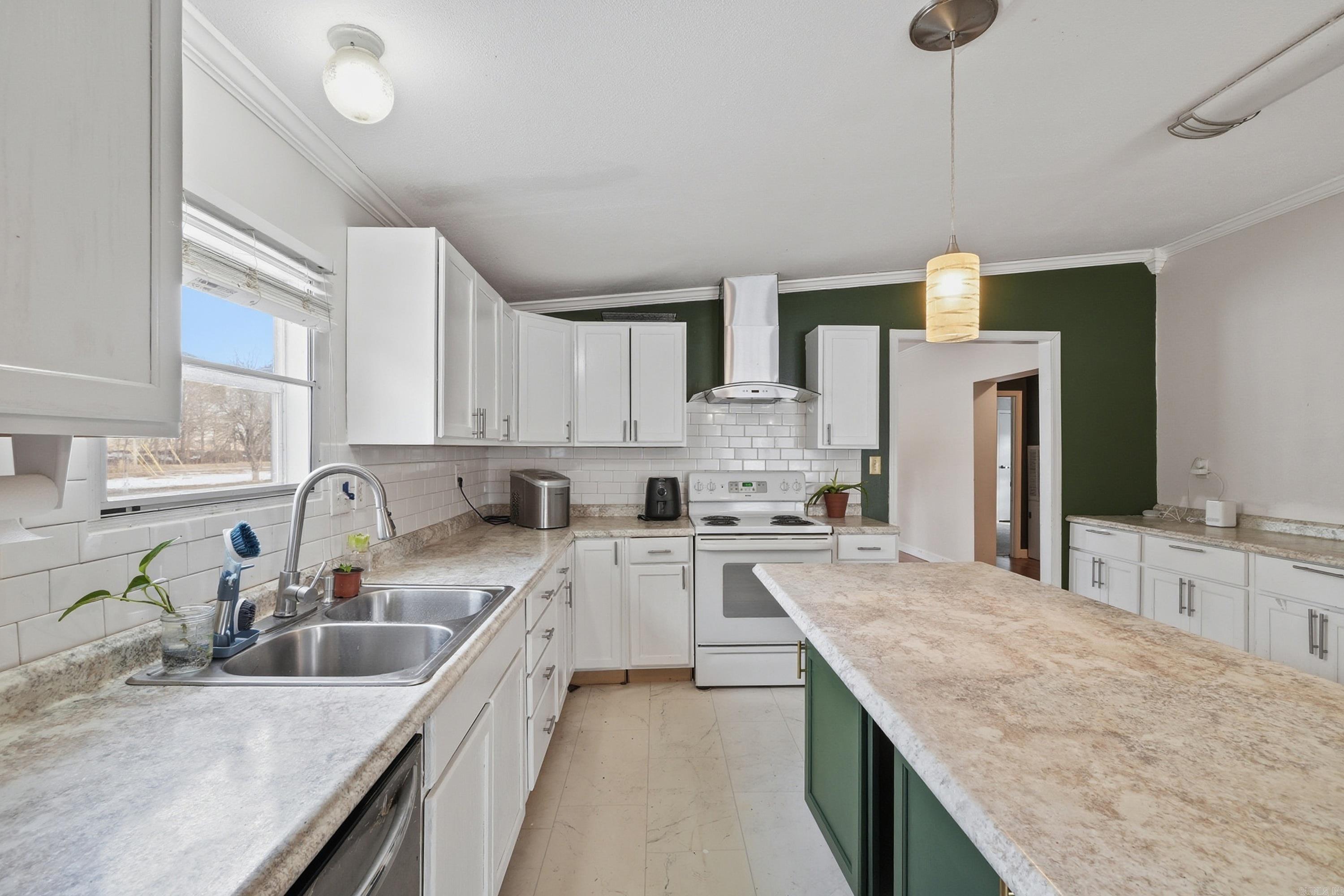 REMINGTON PLACE - Residential