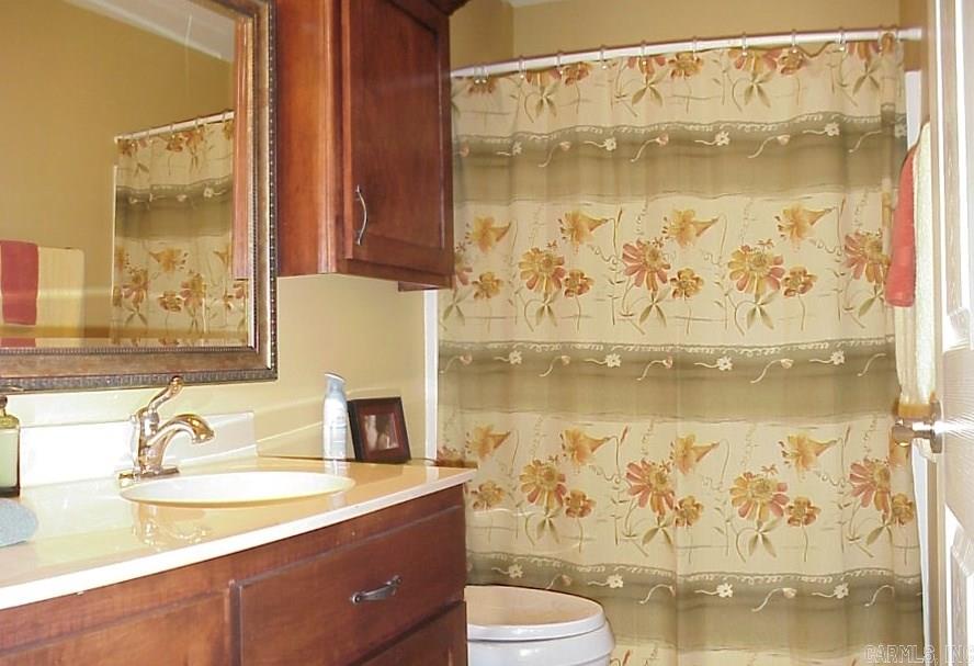 HURRICANE HILLS - Residential