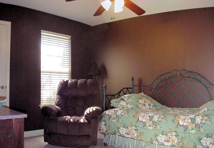 HURRICANE HILLS - Residential