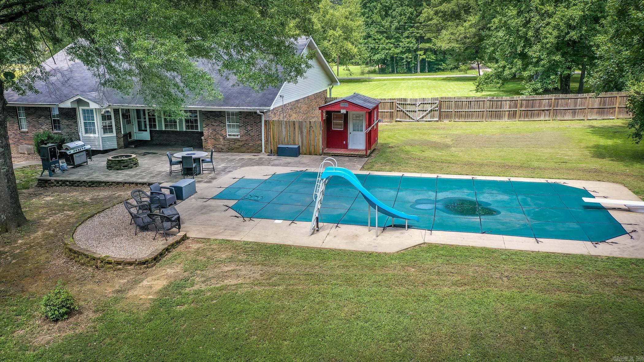 COUNTRY LANE - Residential