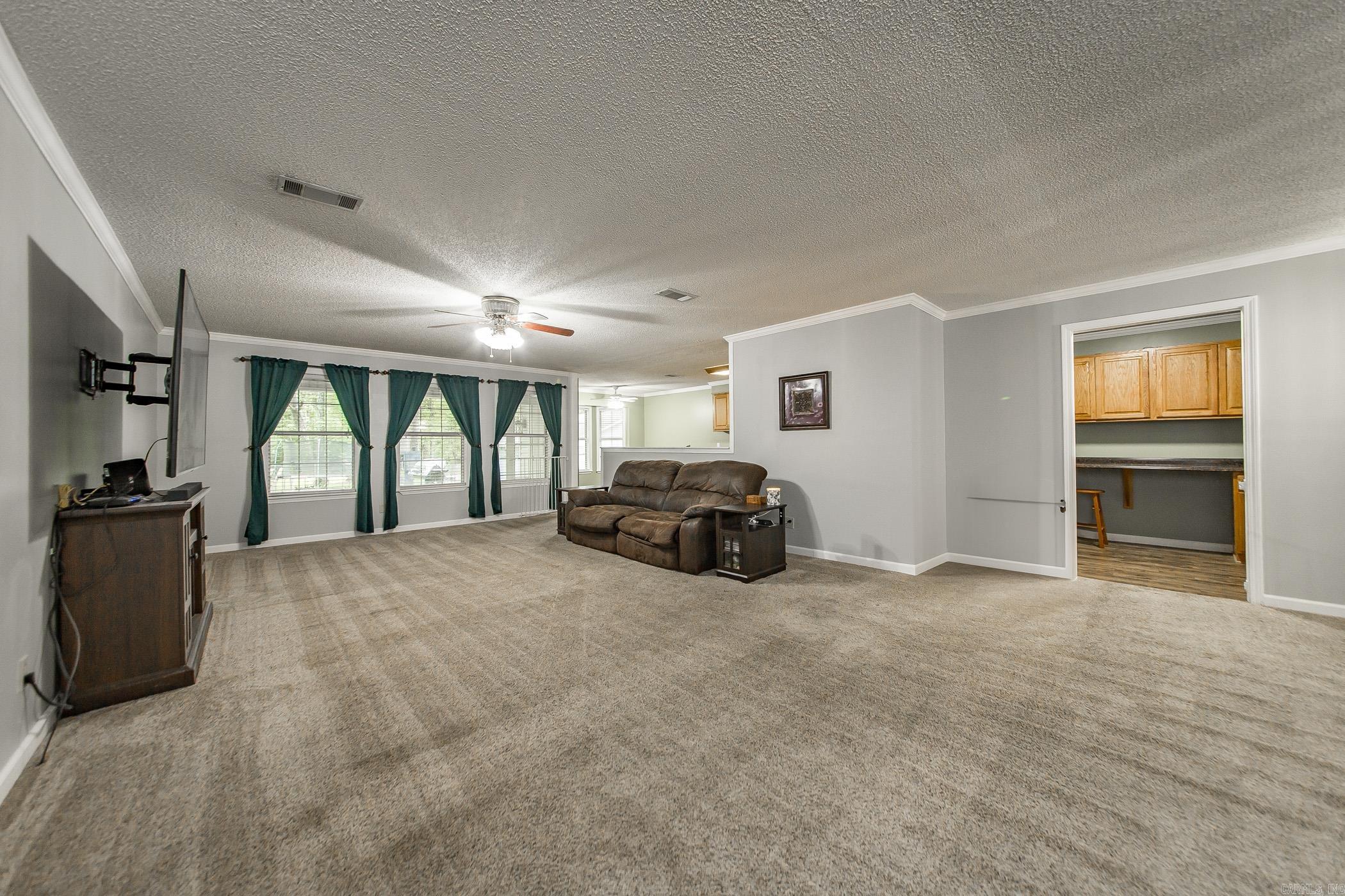 COUNTRY LANE - Residential