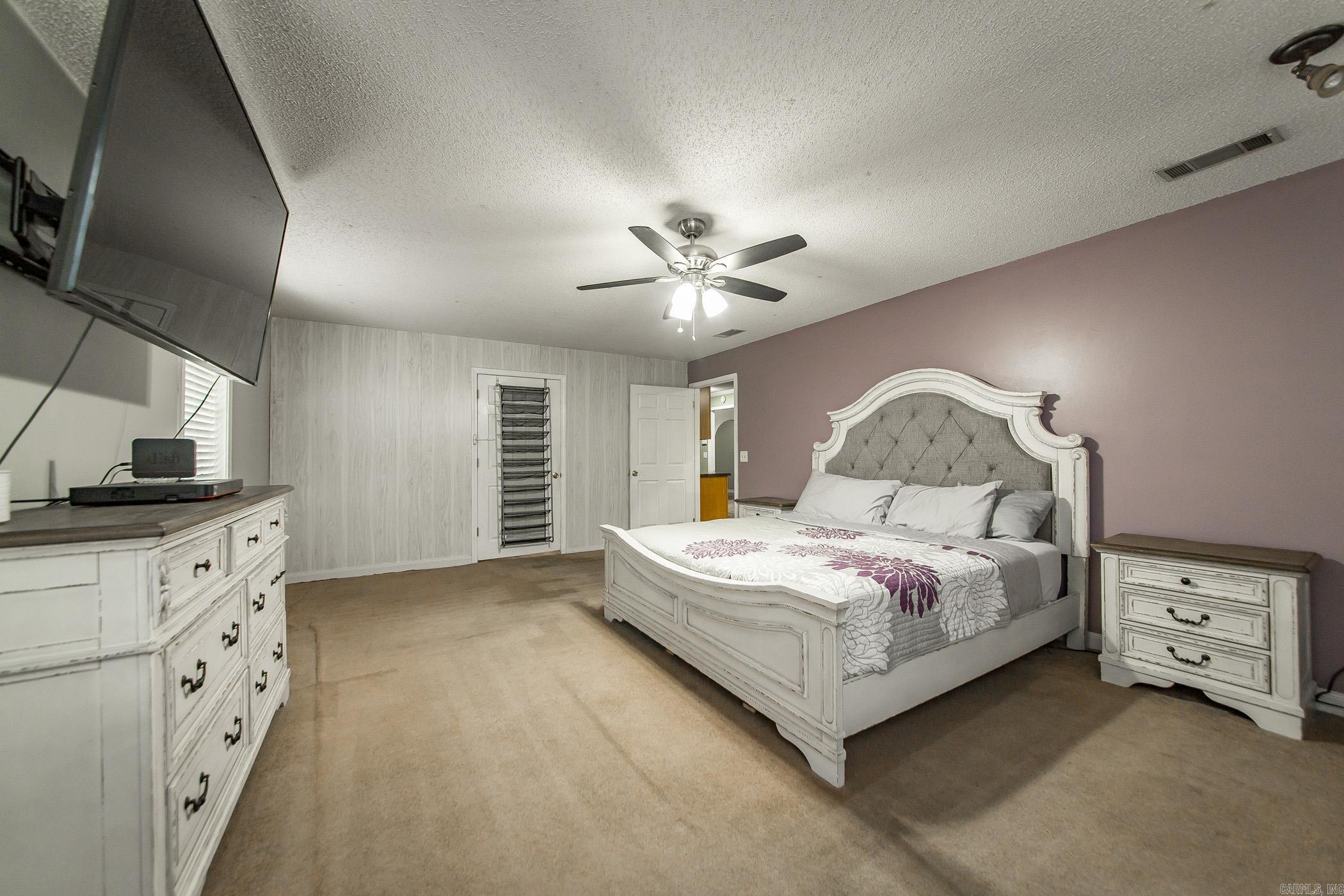 COUNTRY LANE - Residential