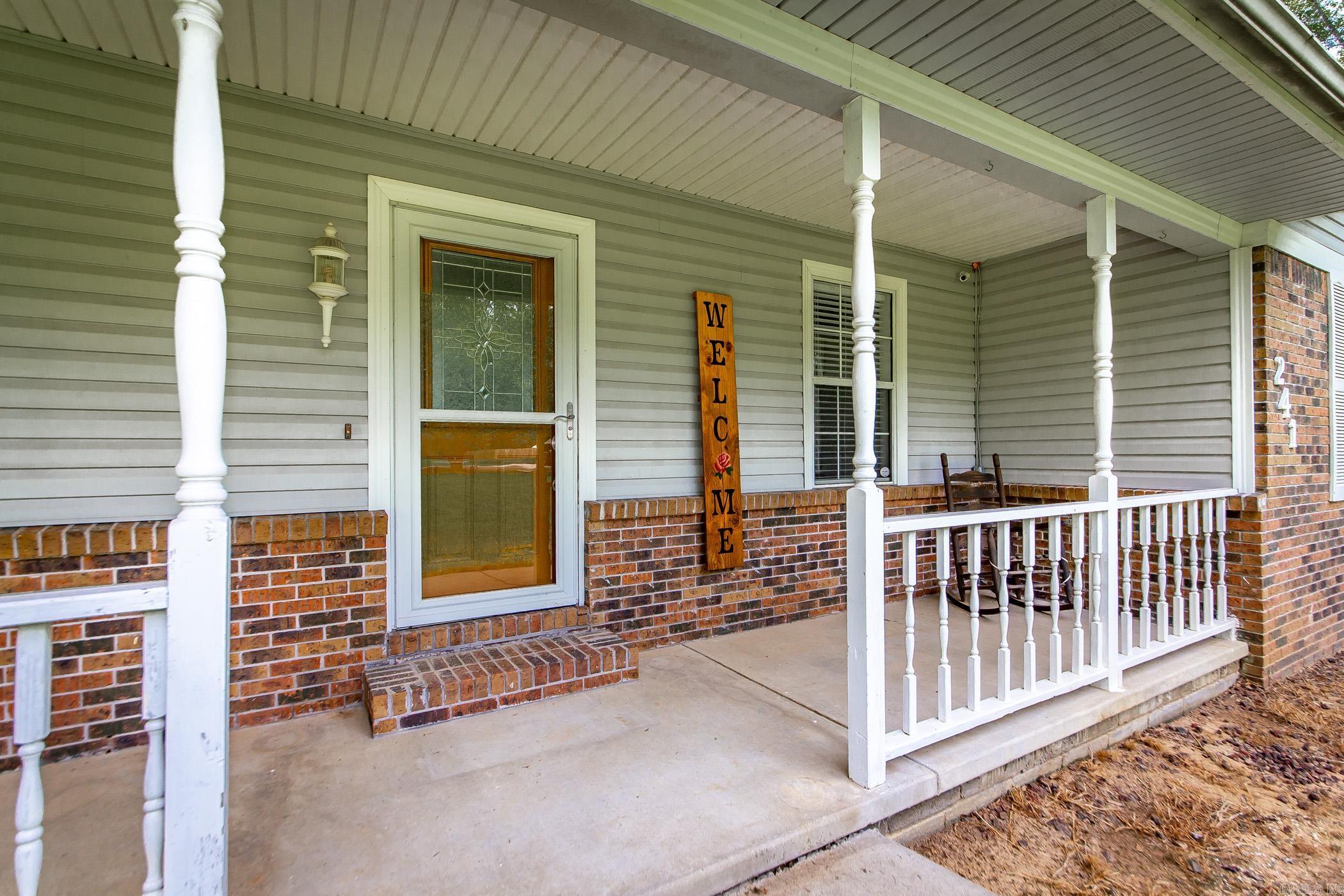 COUNTRY LANE - Residential