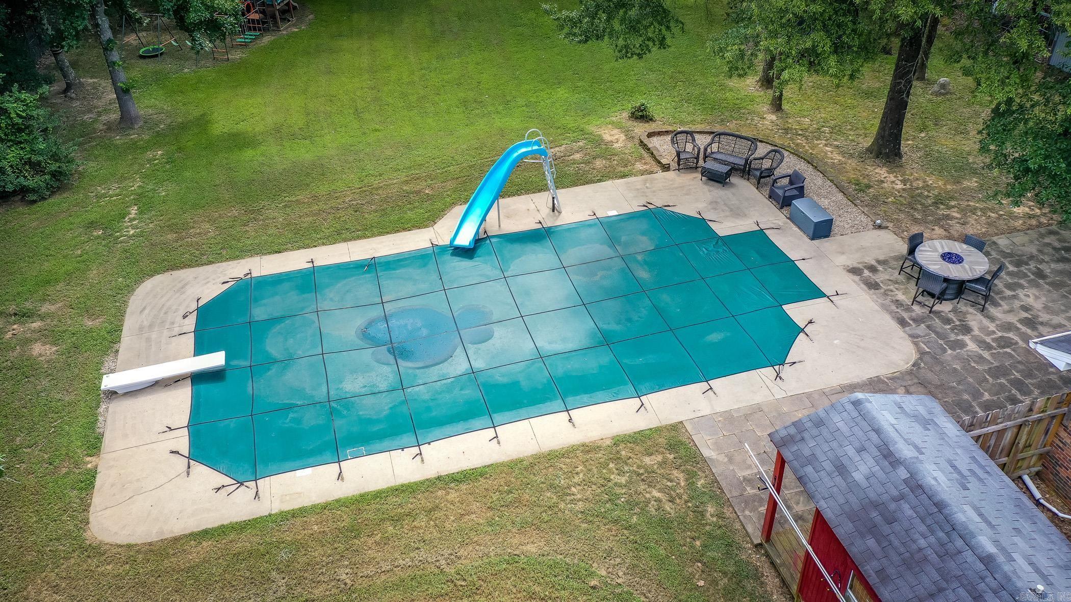 COUNTRY LANE - Residential