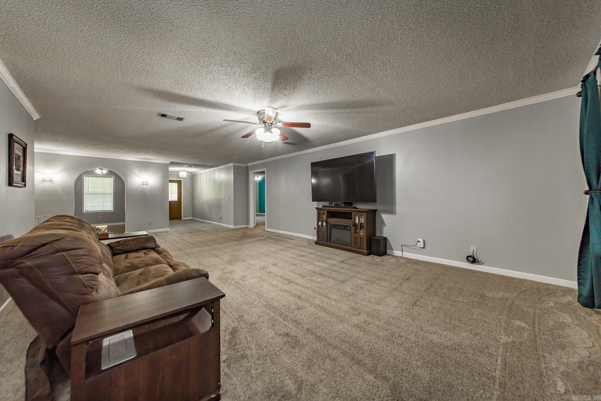 COUNTRY LANE - Residential