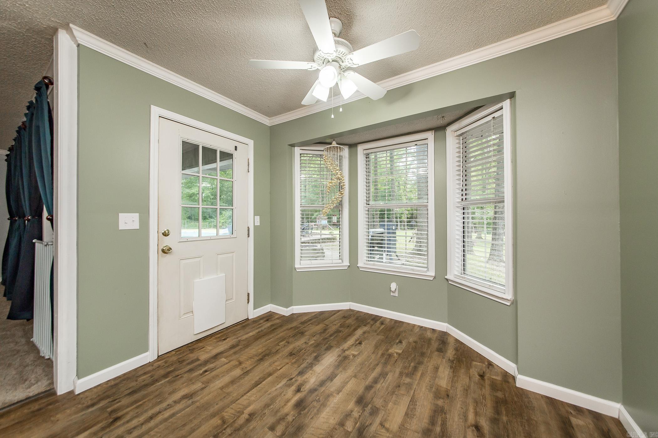 COUNTRY LANE - Residential