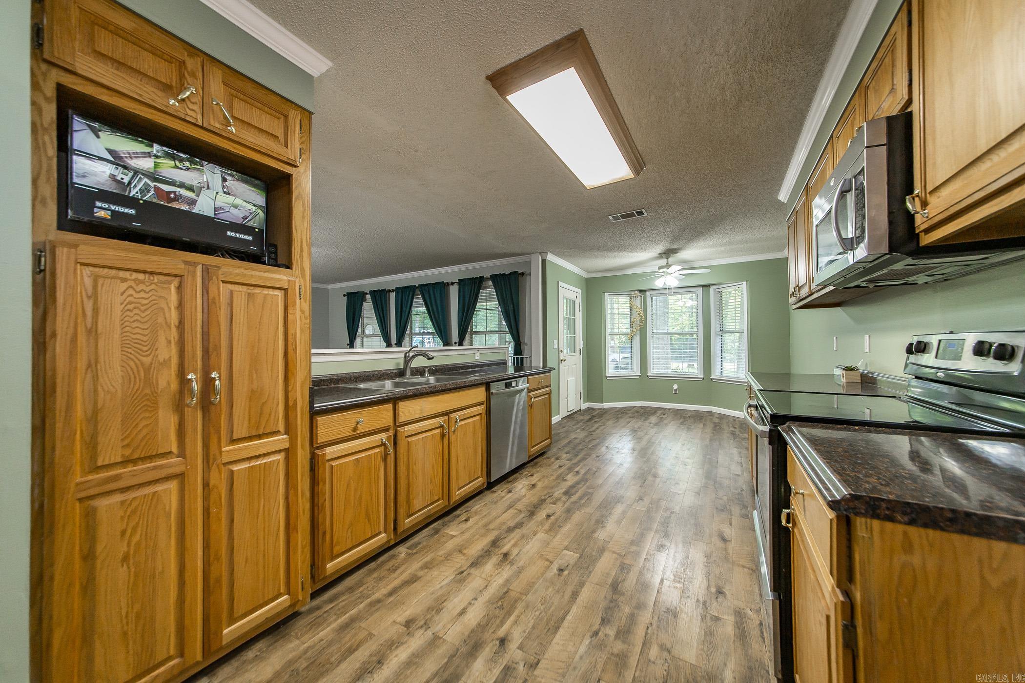 COUNTRY LANE - Residential