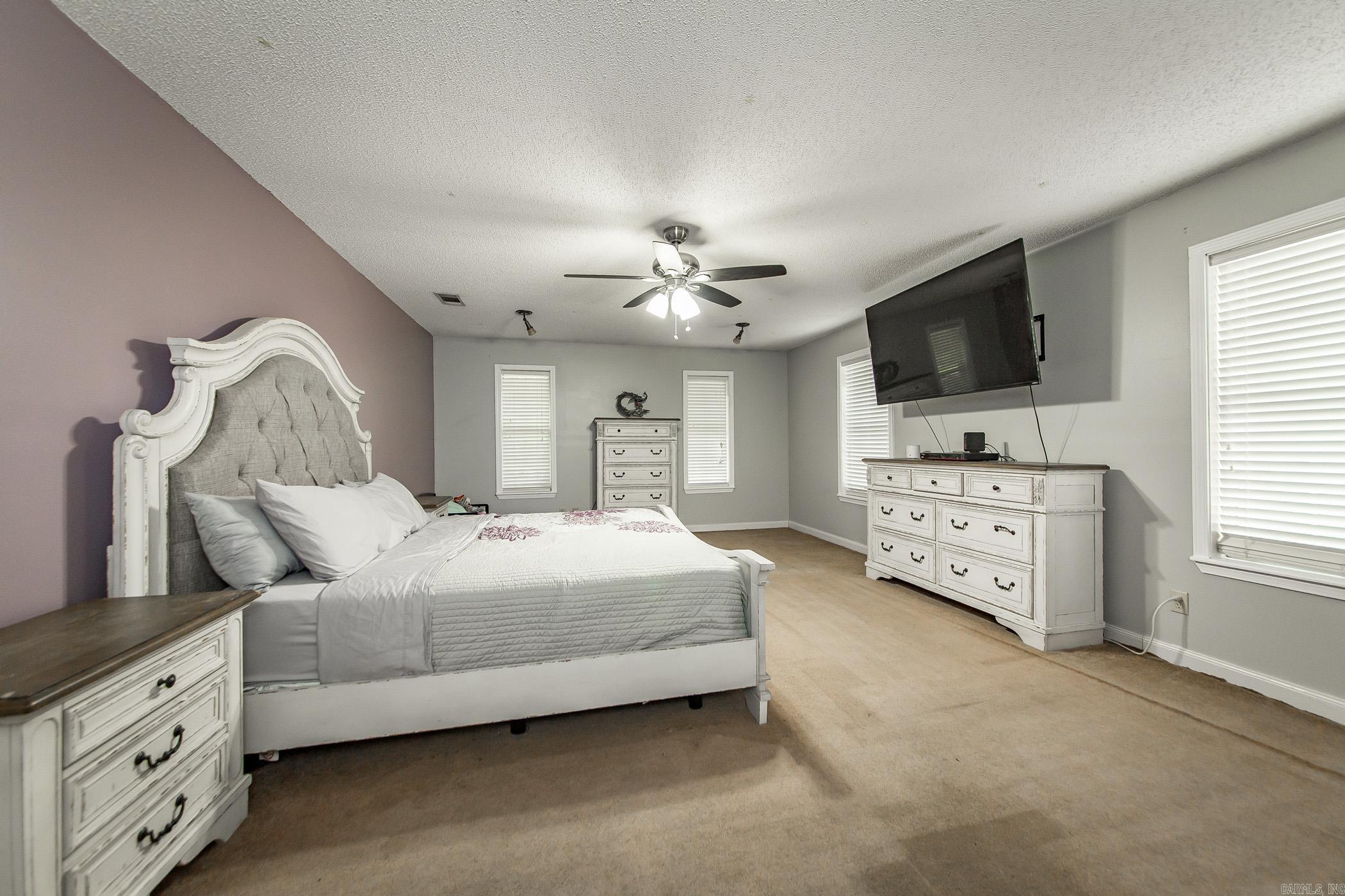 COUNTRY LANE - Residential