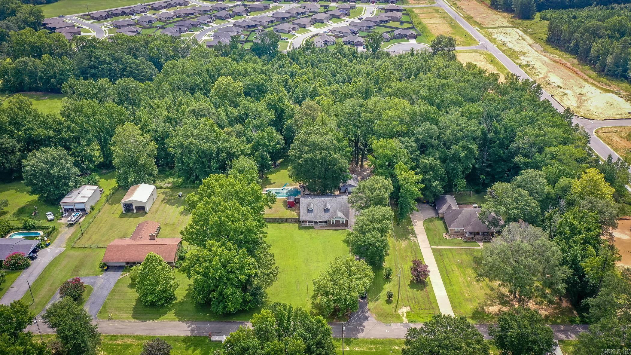 COUNTRY LANE - Residential