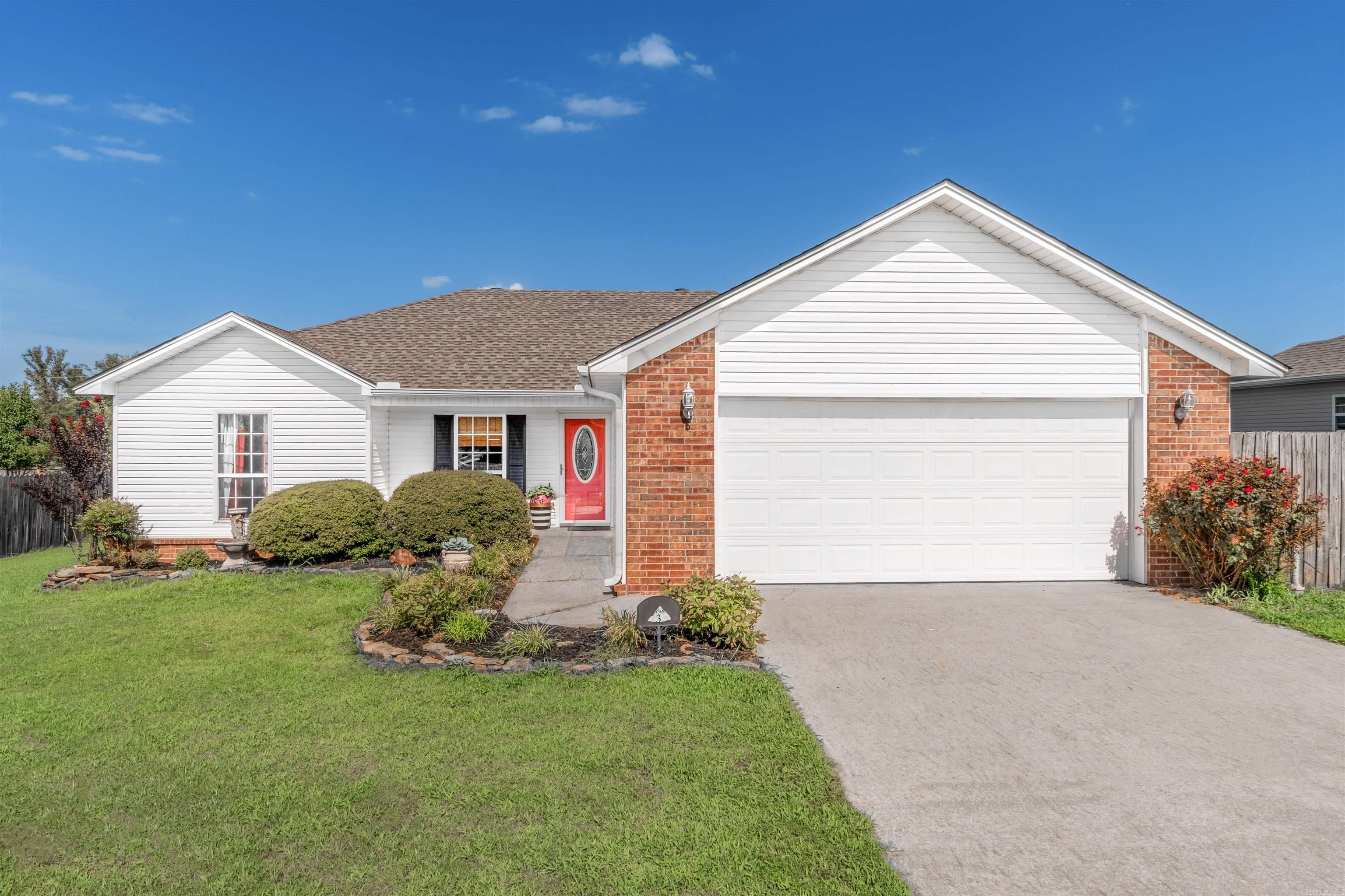 Don't miss out on this 3 bed/ 2 bath home with a roof that is a couple of years old and gutters. This home offers a nice size living room, kitchen/dining combo, double sinks and soaker tub in primary bathroom, fully fenced backyard and 2 car garage.