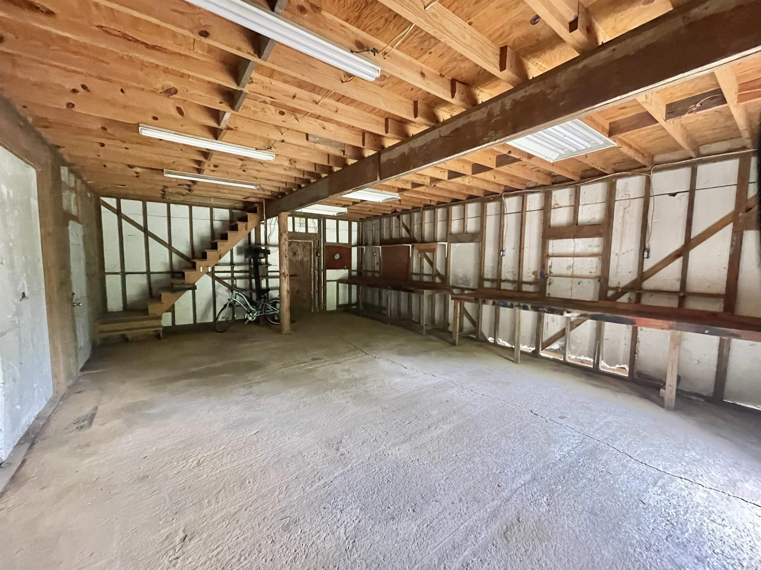 PINE HILL ESTATES - Residential