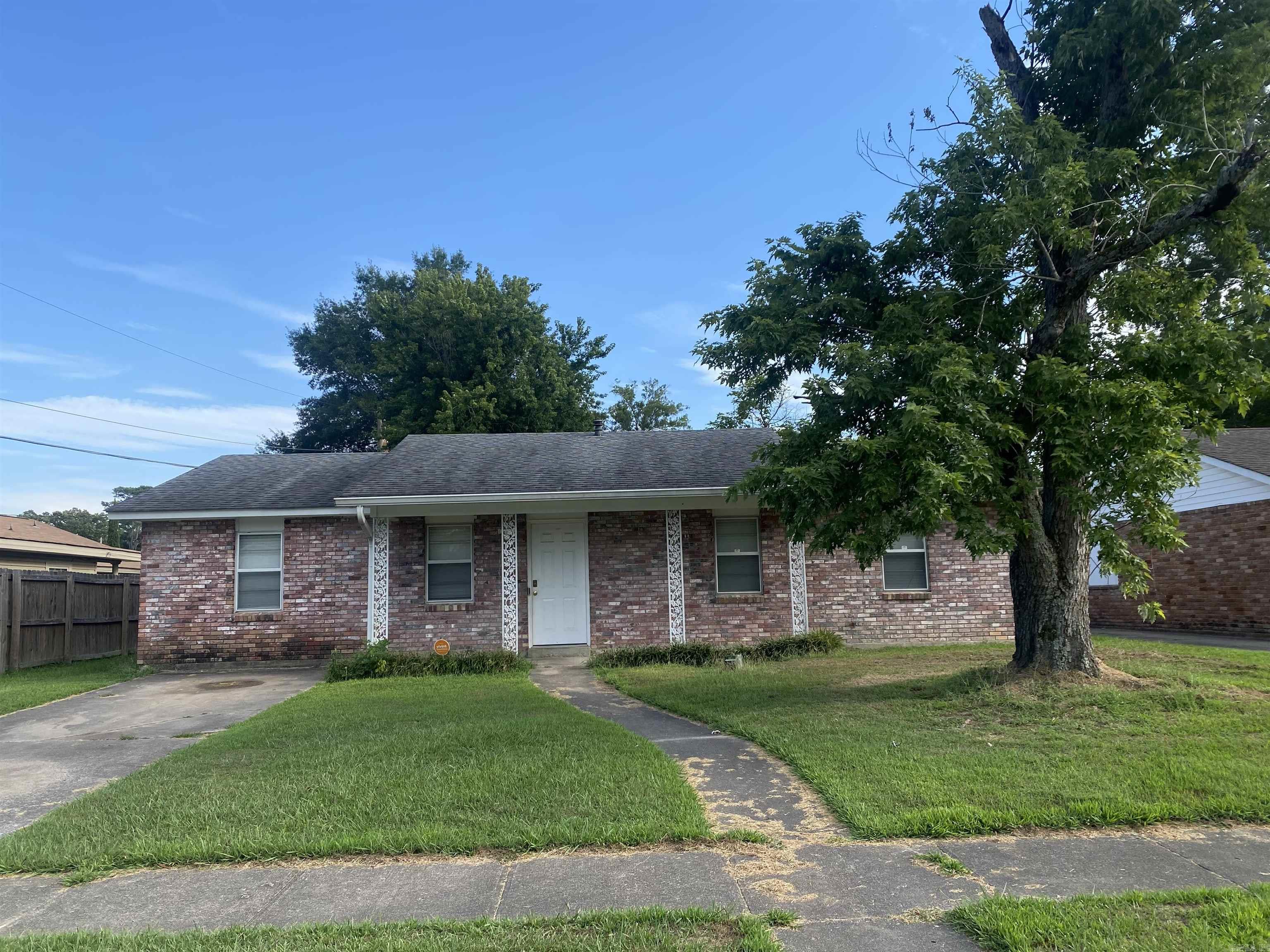 Charming 3 Bedroom, 1.5 Bath Home Perfect for First-Time Buyers! Welcome to 4802 Kisatchie, a beautifully maintained home featuring an open-concept living and kitchen area, ideal for entertaining and everyday living. This home offers a bonus game room, a separate laundry room, and a spacious backyard with a childrenās playground,fun for the whole family! Major upgrades have already been taken care of: electrical, plumbing, roof, and hot water heater are all just 3 years old. This home is priced to sell and wonāt last long! Pre-qualification letter required to view. Schedule your showing today!