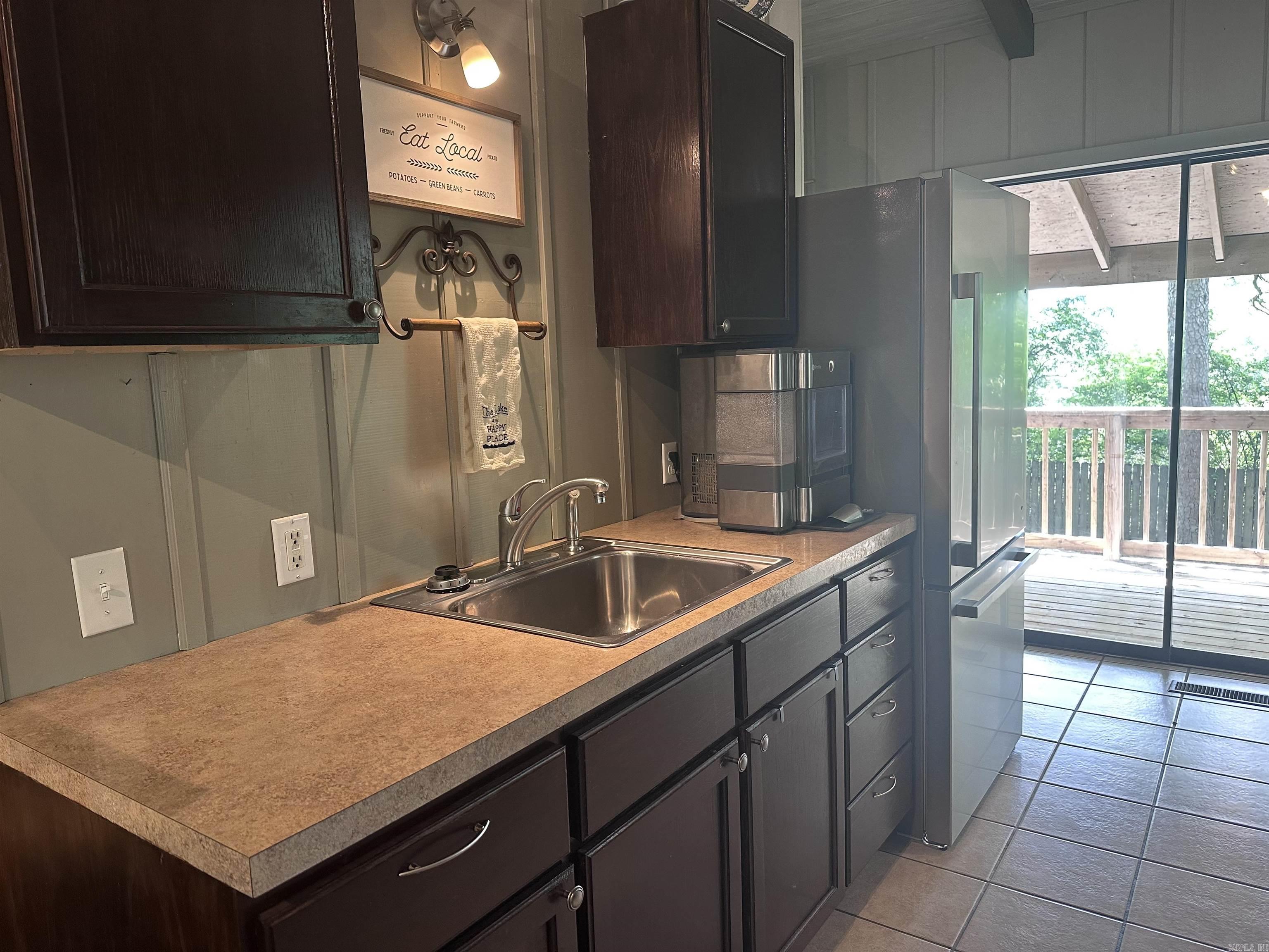 SLATEN & VINSON - Residential