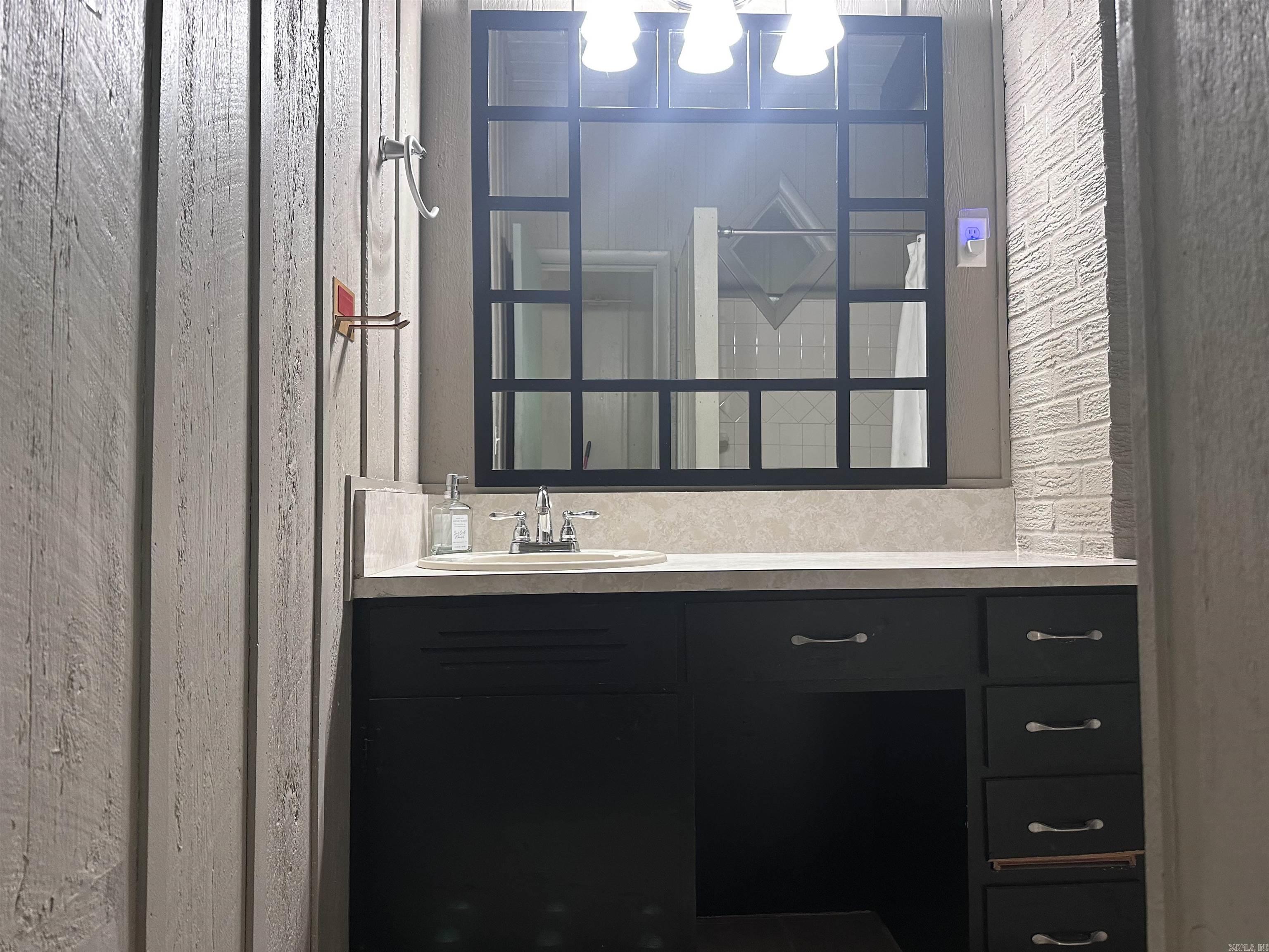 SLATEN & VINSON - Residential