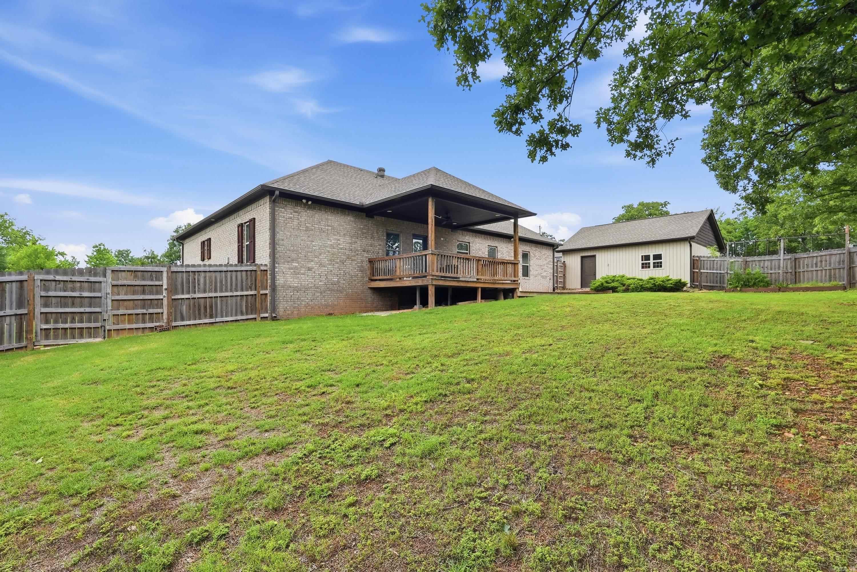 BROOKFIELD WEST - Residential