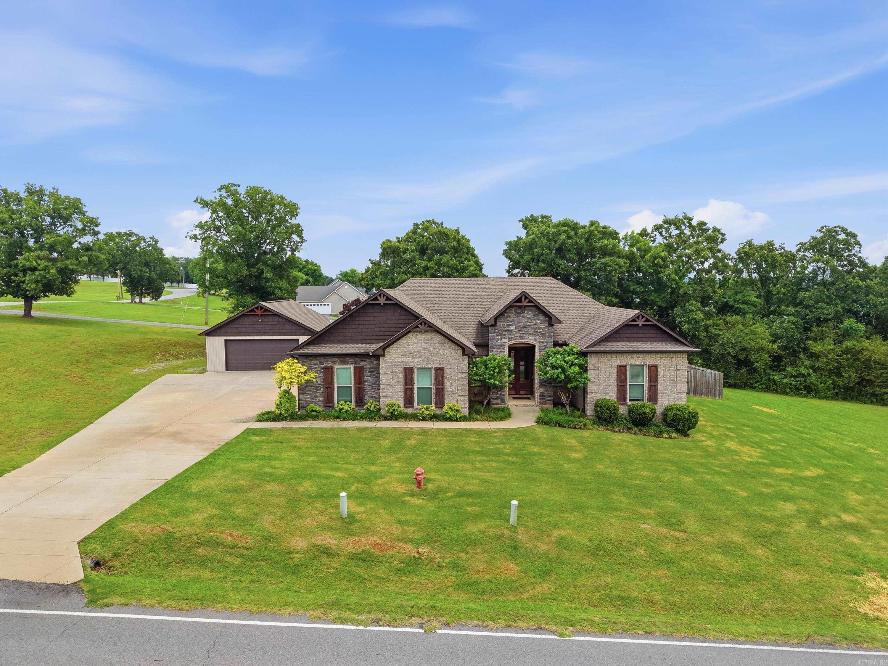 BROOKFIELD WEST - Residential