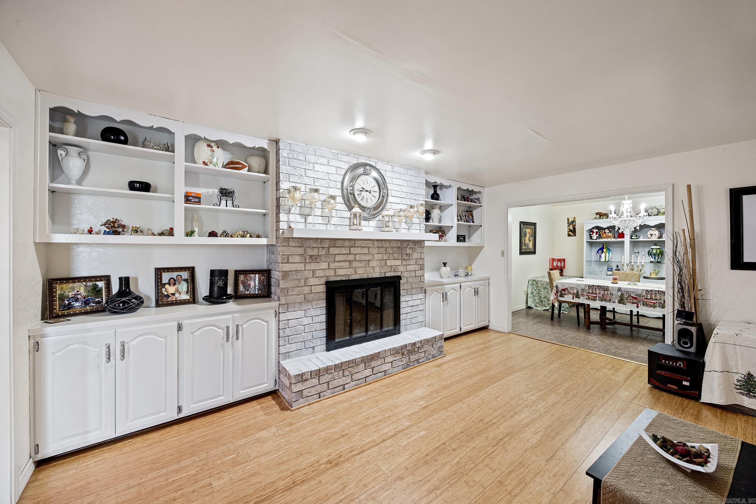 CRAIGWOOD ACRES - Residential