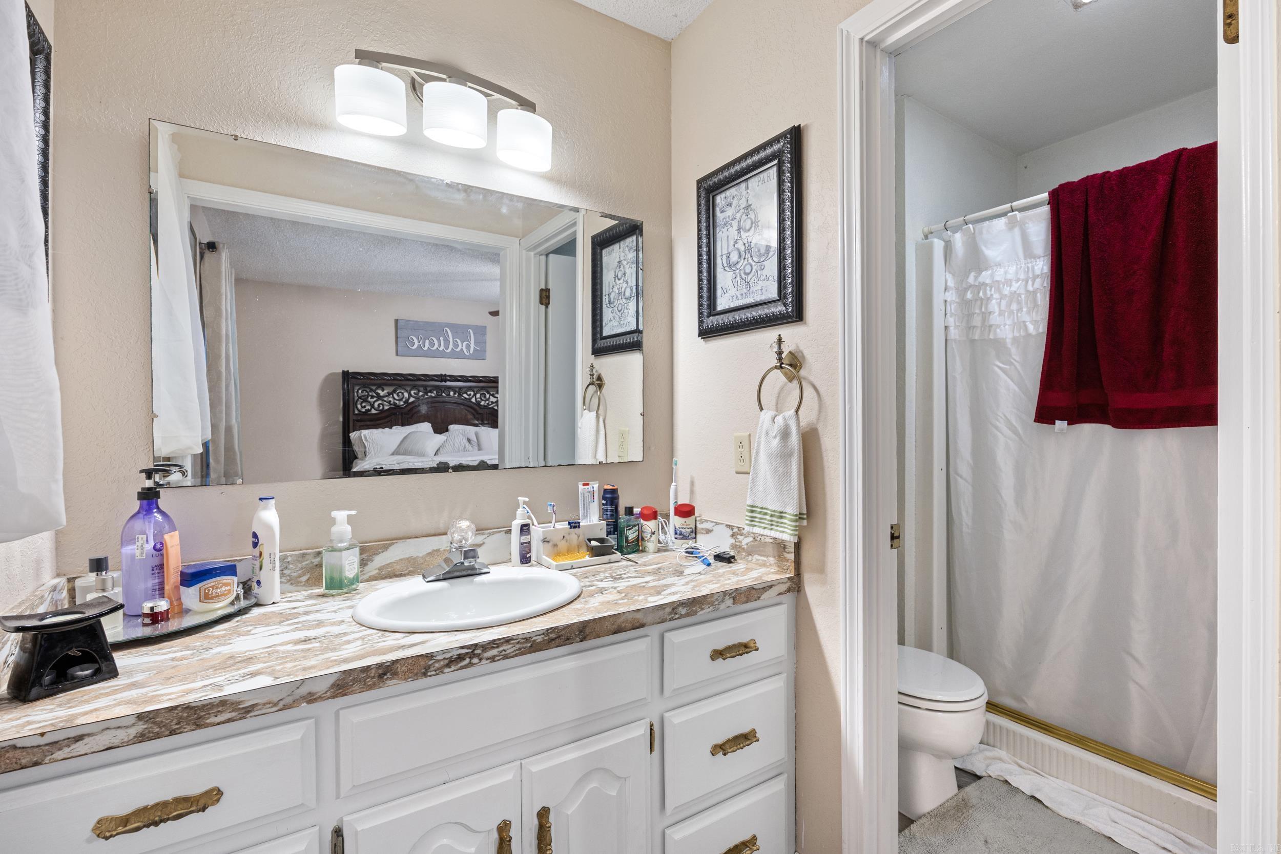 CRAIGWOOD ACRES - Residential