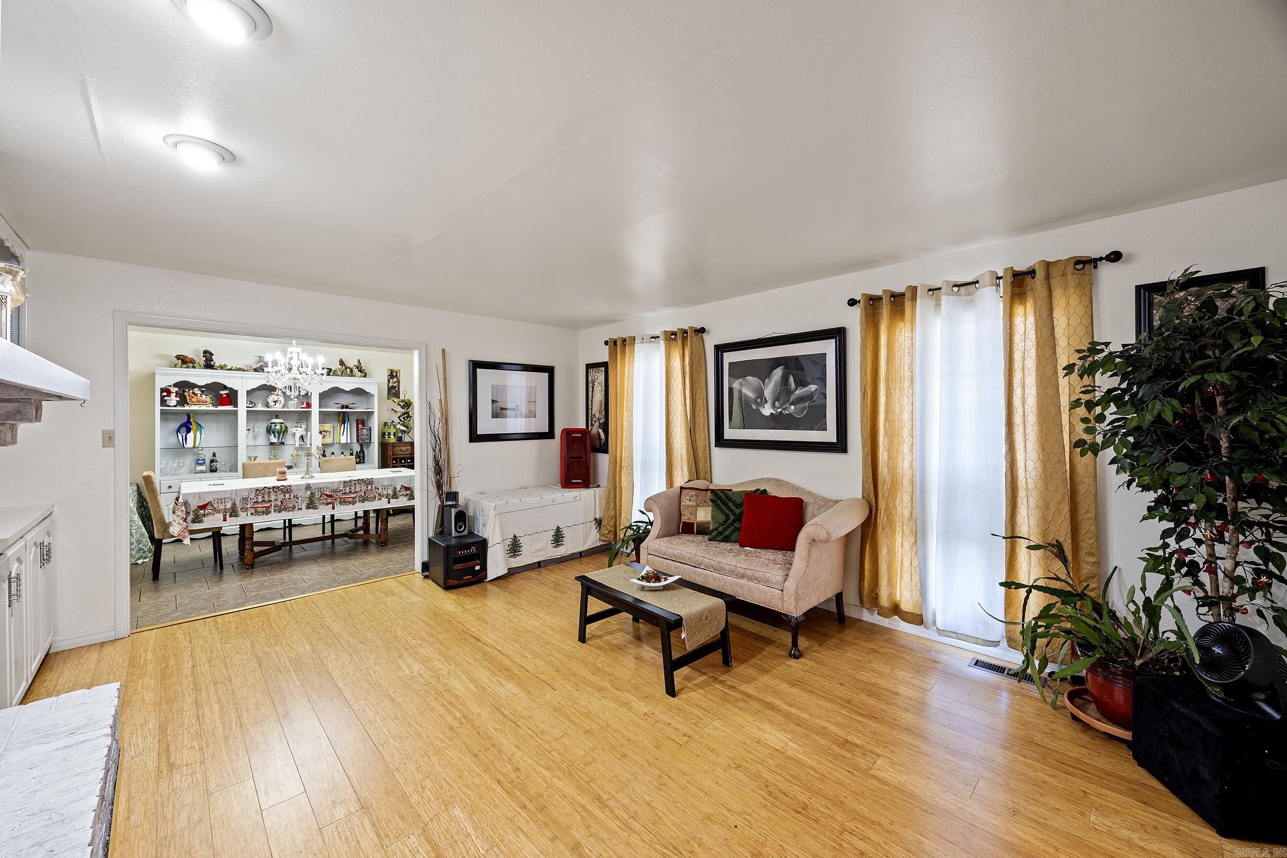 CRAIGWOOD ACRES - Residential