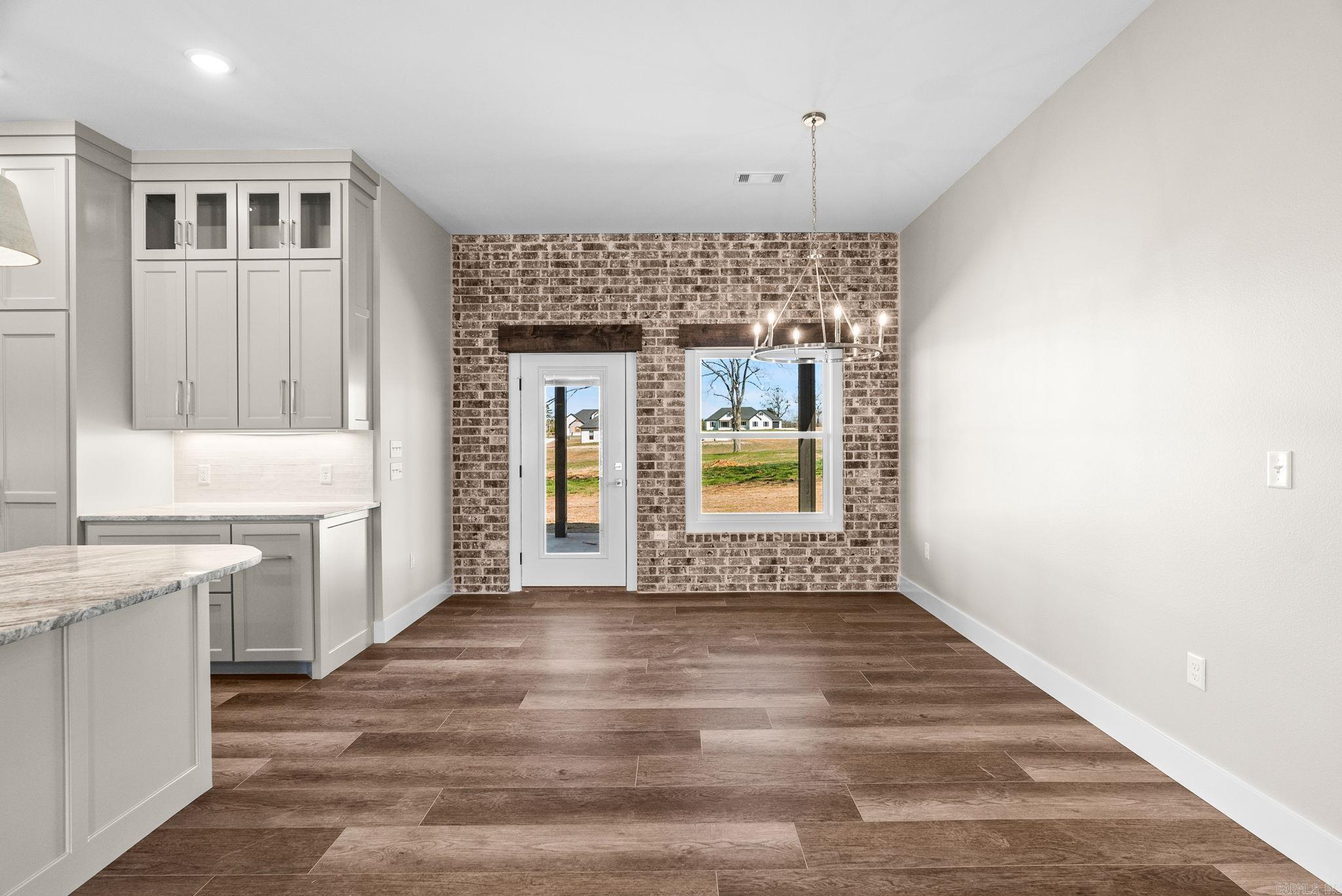 REPUBLICAN VALLEY ESTATES - Residential