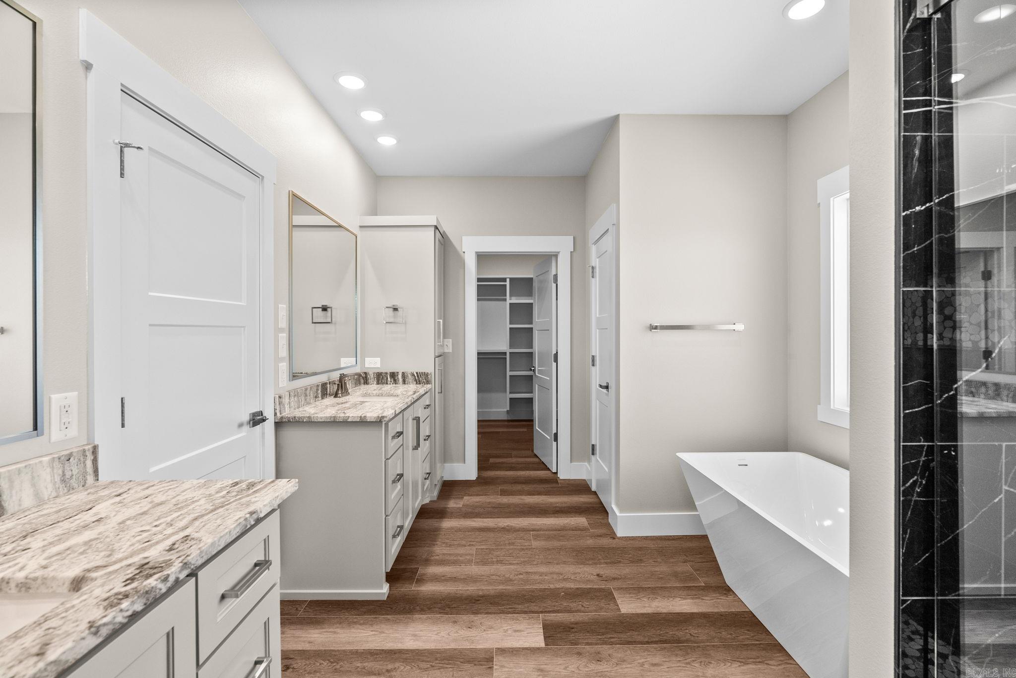 REPUBLICAN VALLEY ESTATES - Residential