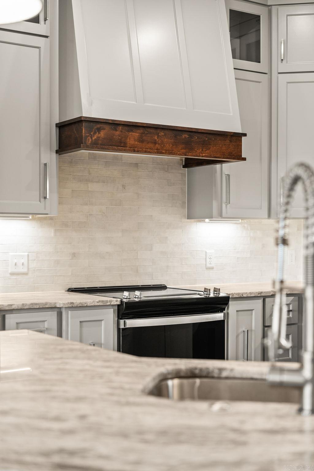 REPUBLICAN VALLEY ESTATES - Residential