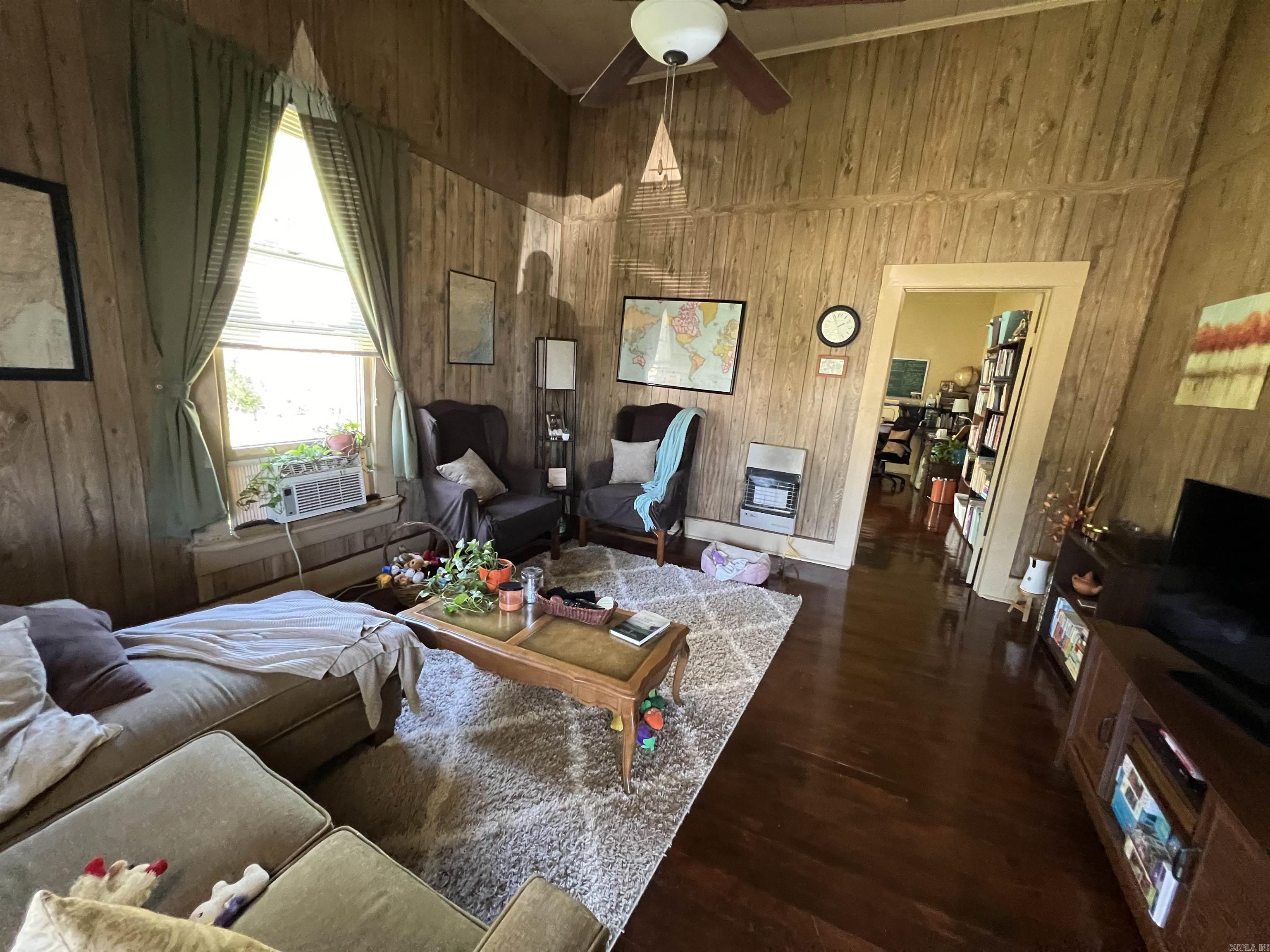 Hillcrest #1 - Residential