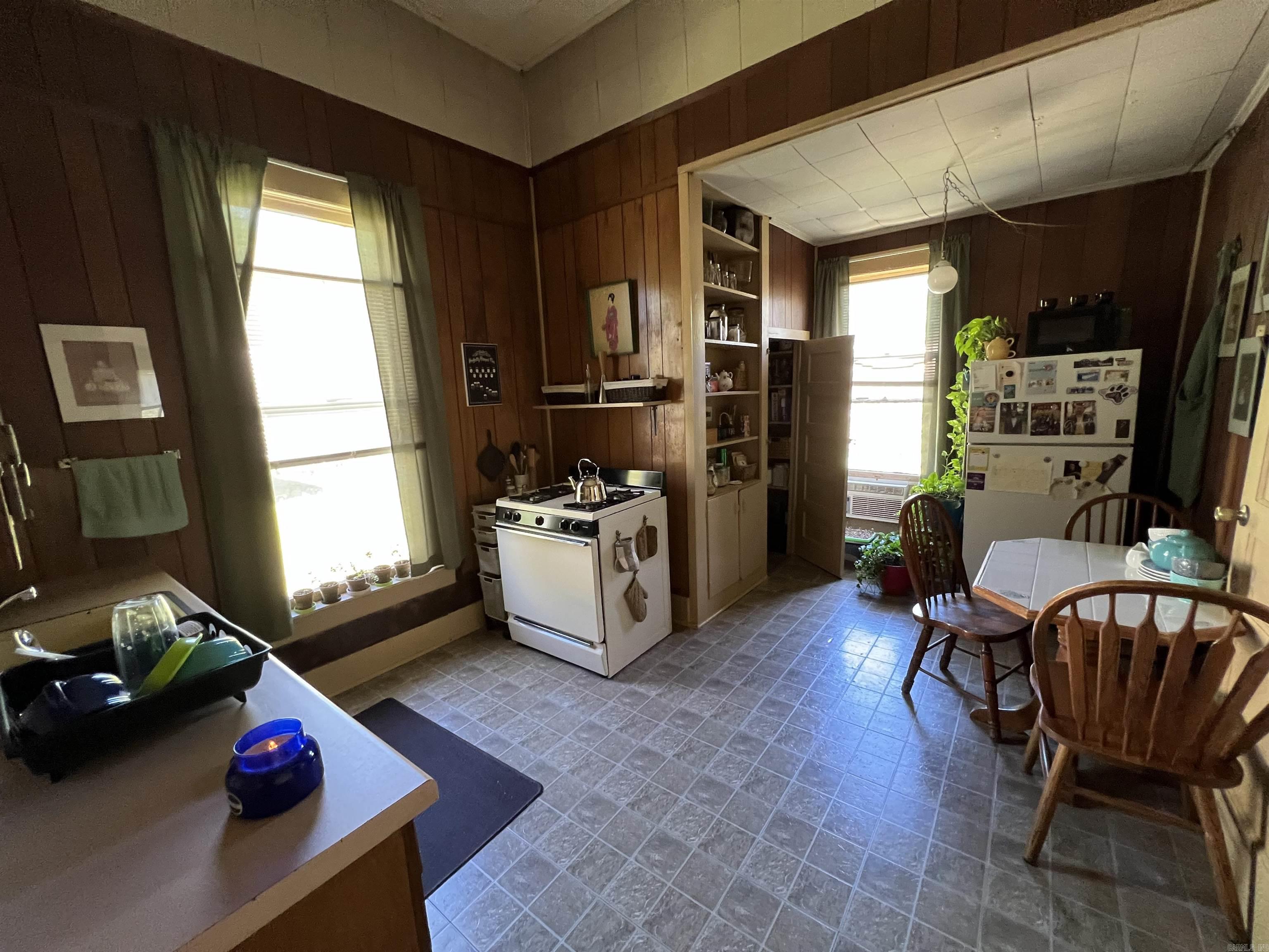 Hillcrest #1 - Residential