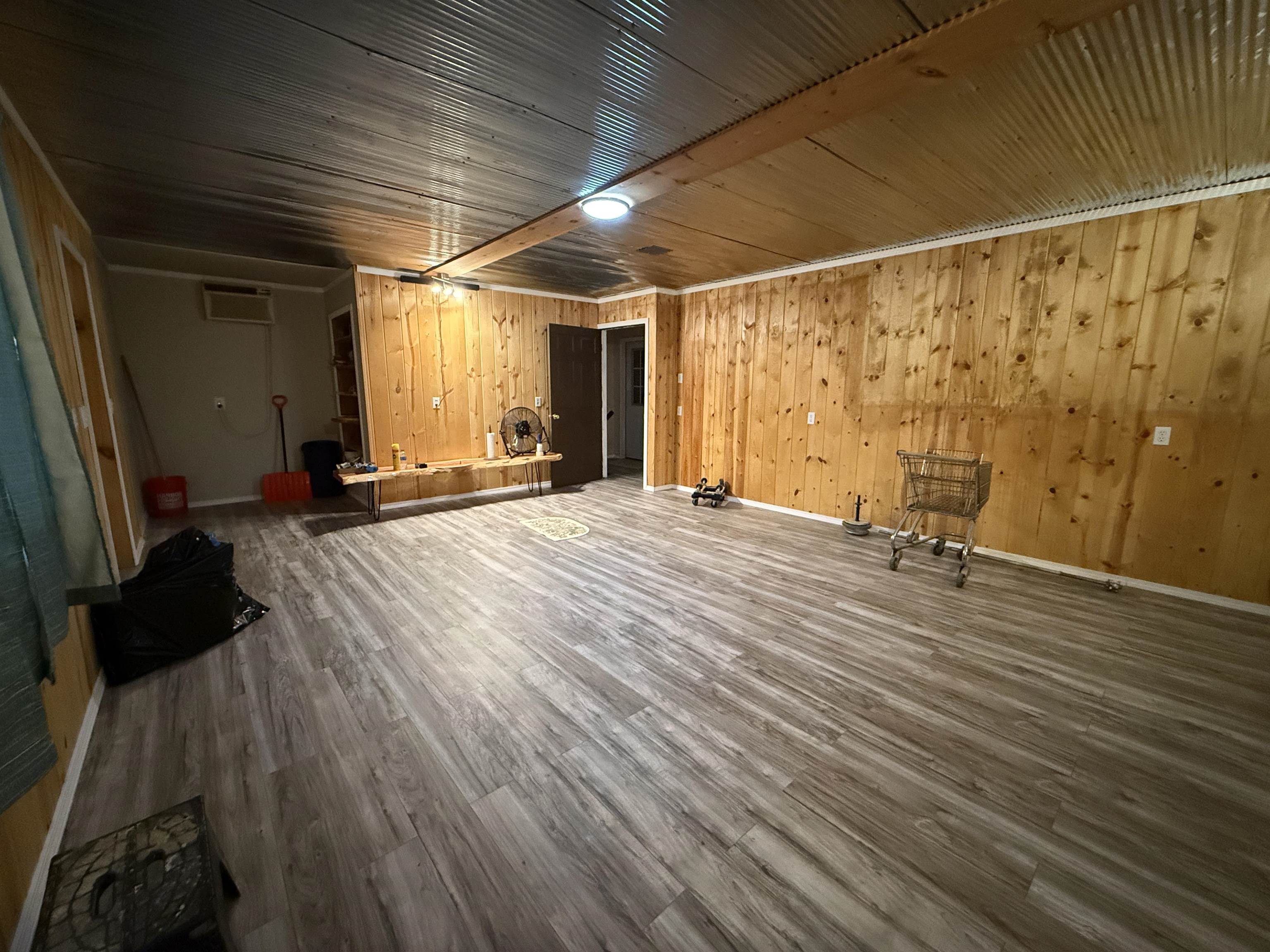 Original Hardy - Commercial Sale