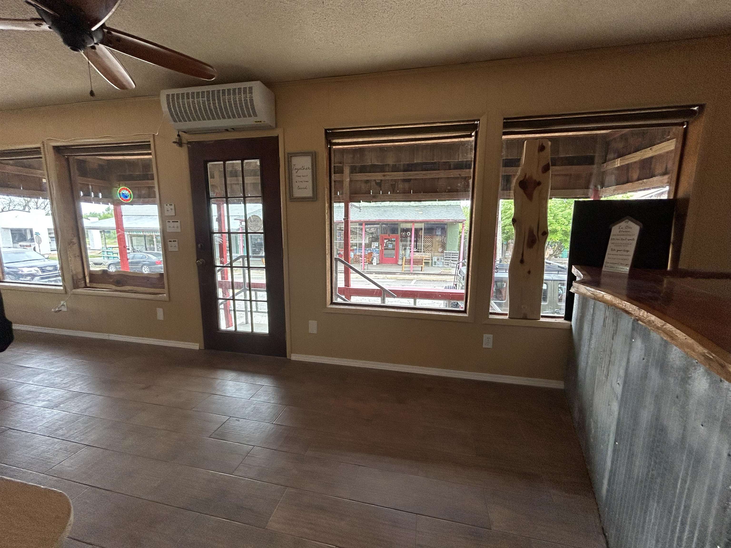 Original Hardy - Commercial Sale