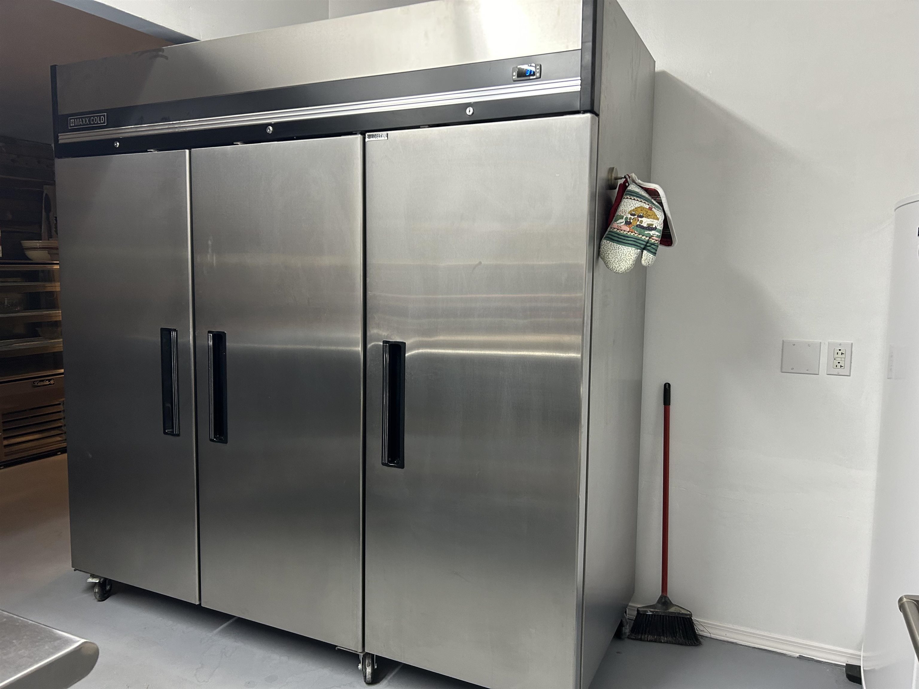 Original Hardy - Commercial Sale