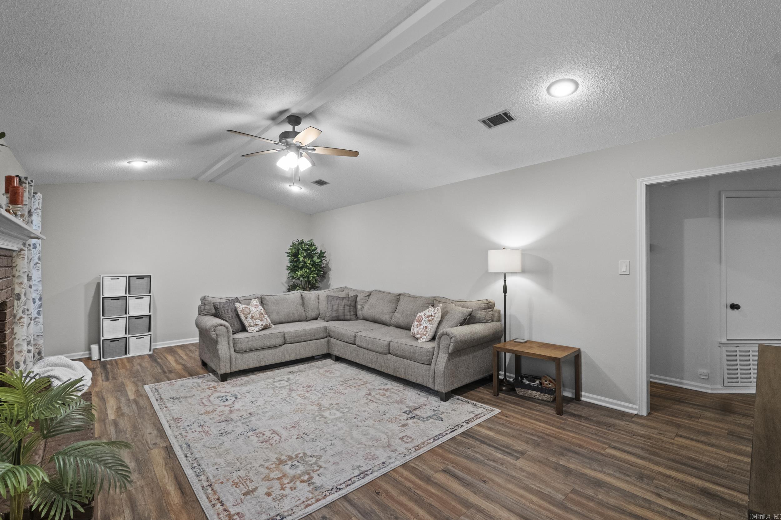 WESTLAKE - Residential