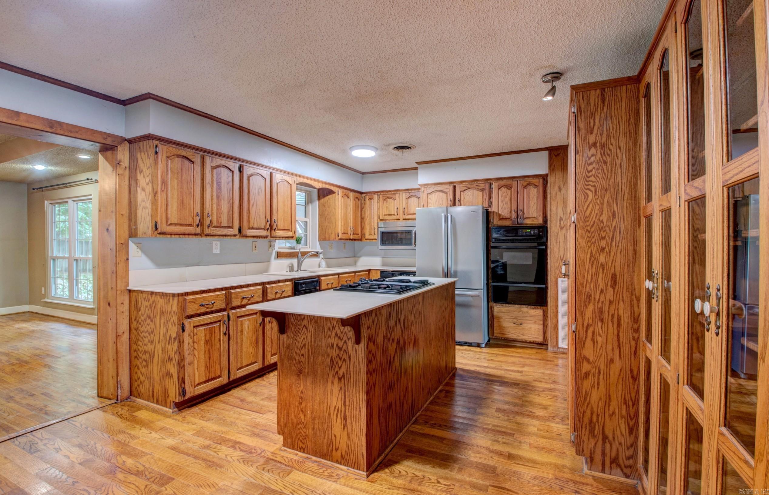 NORTH LAKEVIEW - Residential