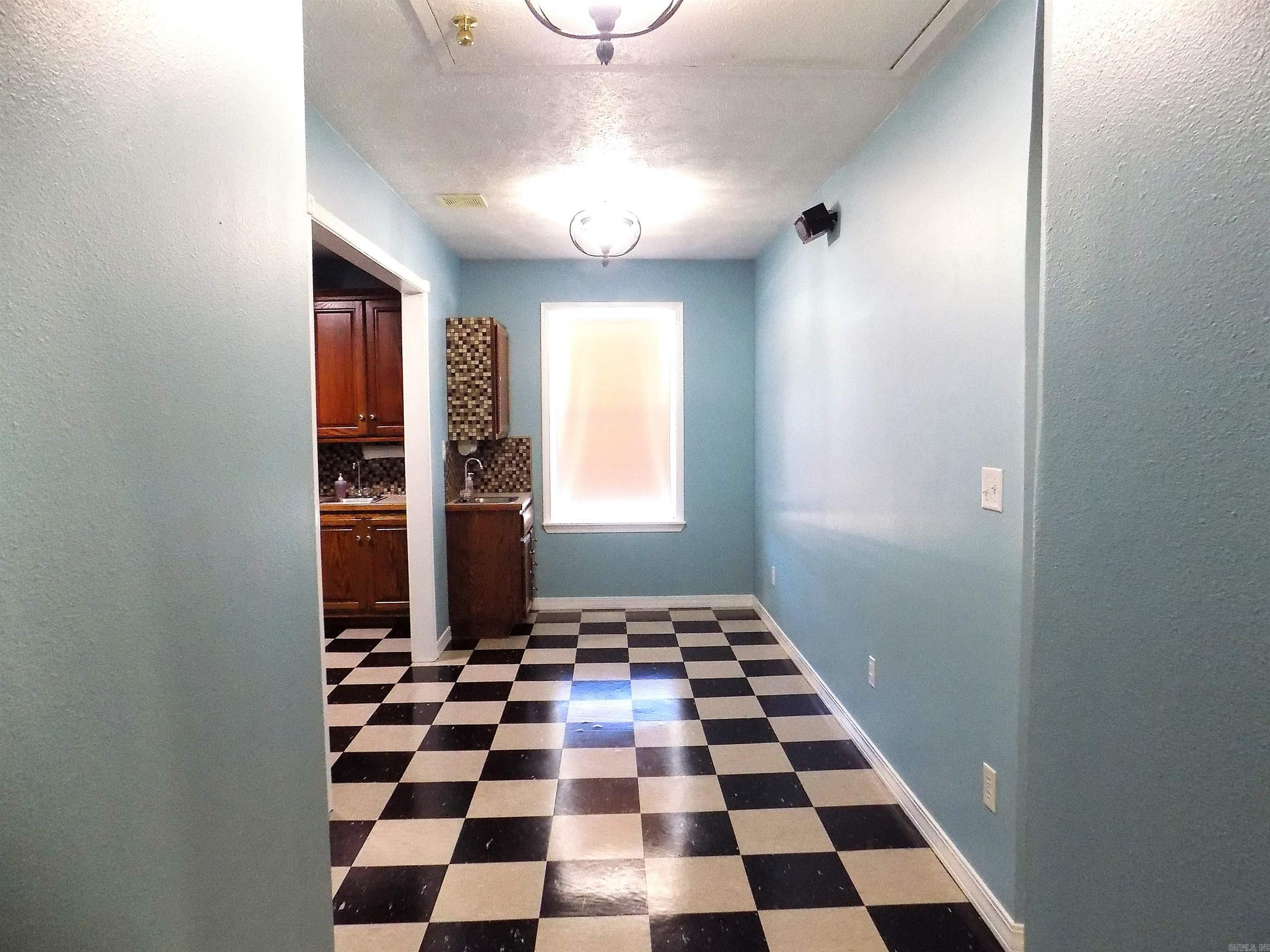 Millers Mall - Commercial Lease