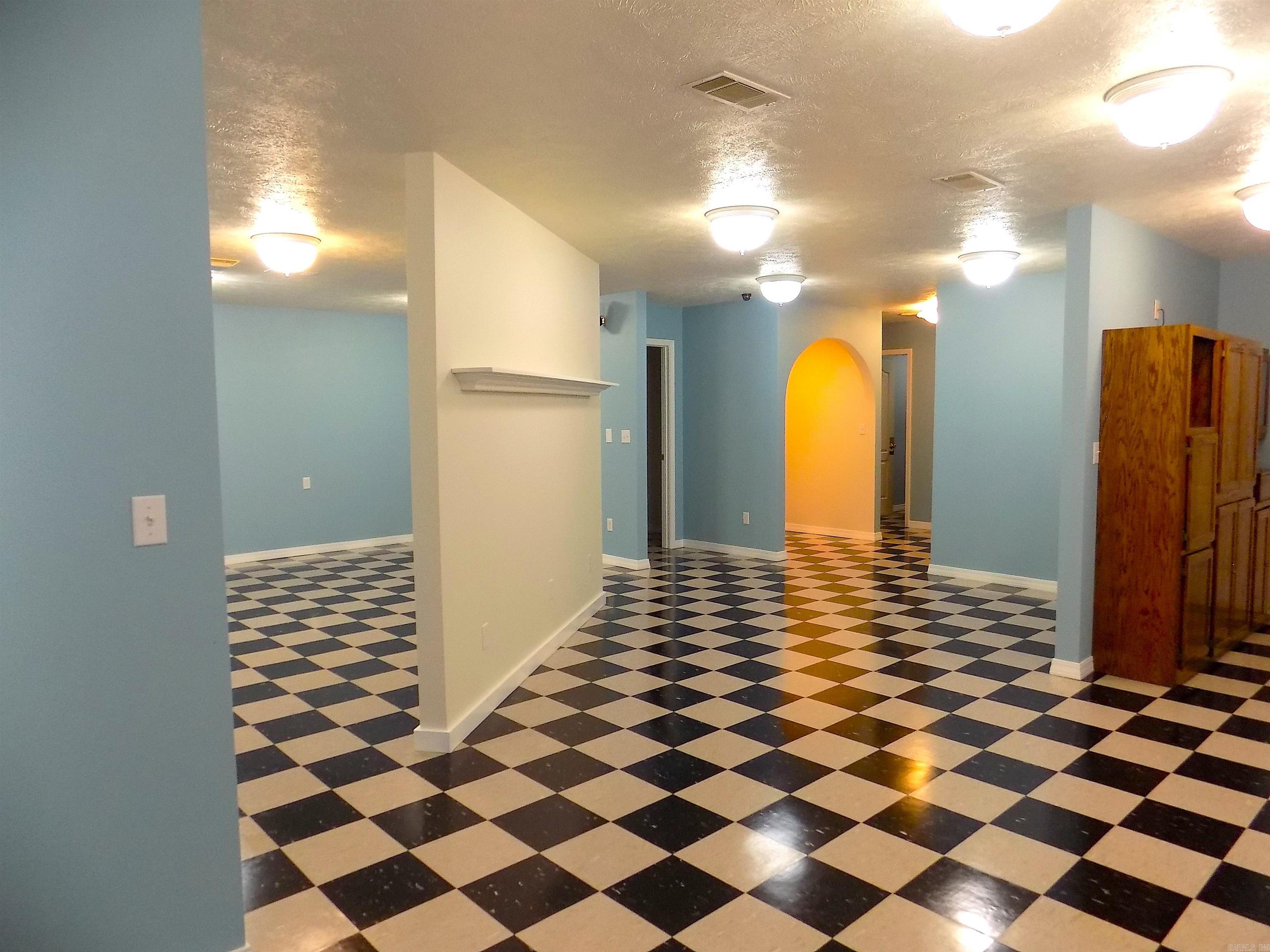 Millers Mall - Commercial Lease