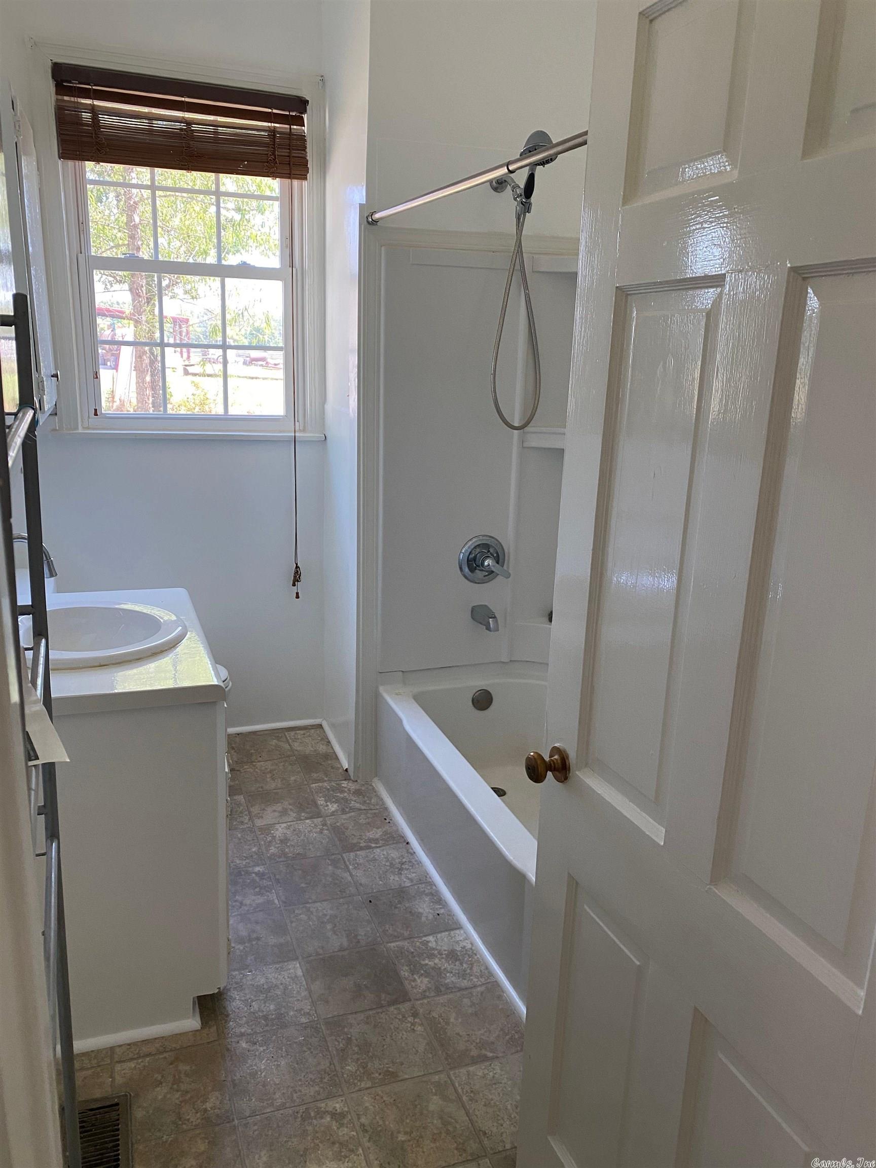 Metes & Bounds - Residential Lease