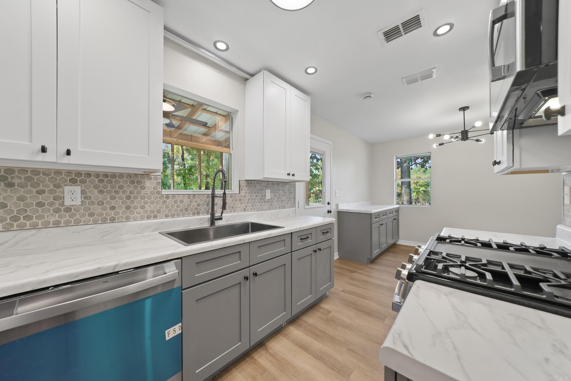 THE WOODLANDS - Residential