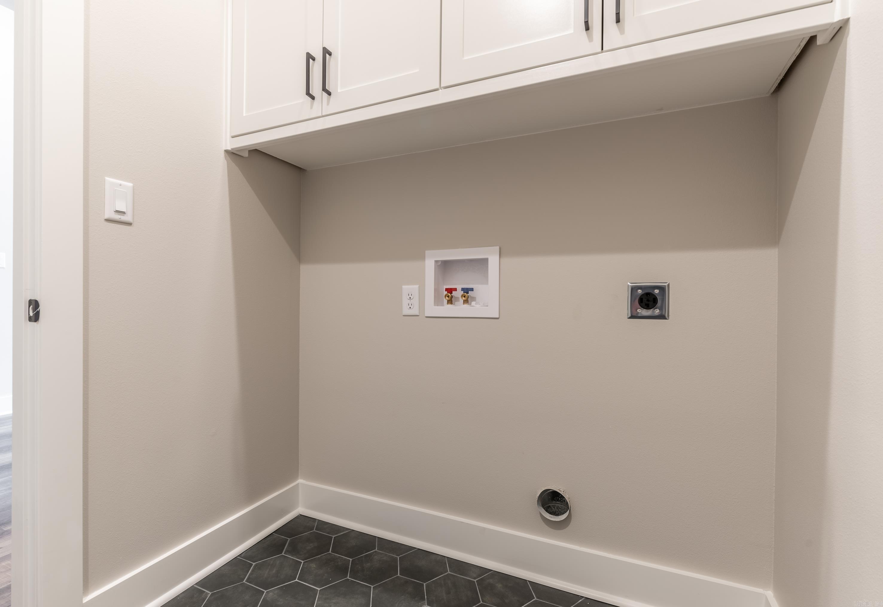 MAJESTIC POINTE - Residential