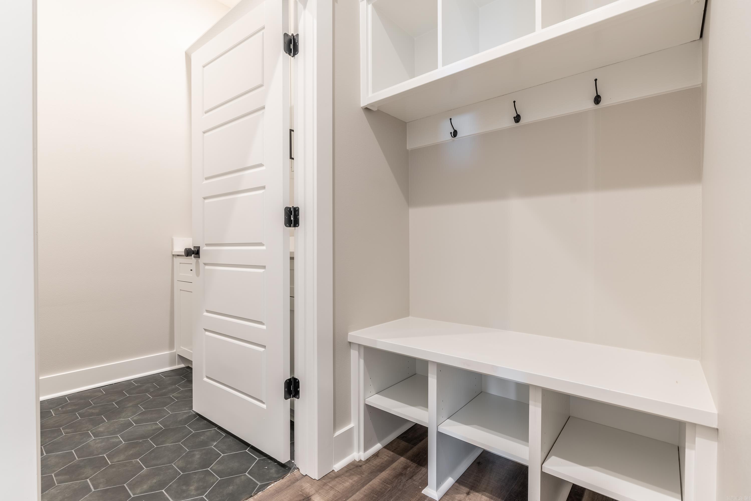 MAJESTIC POINTE - Residential