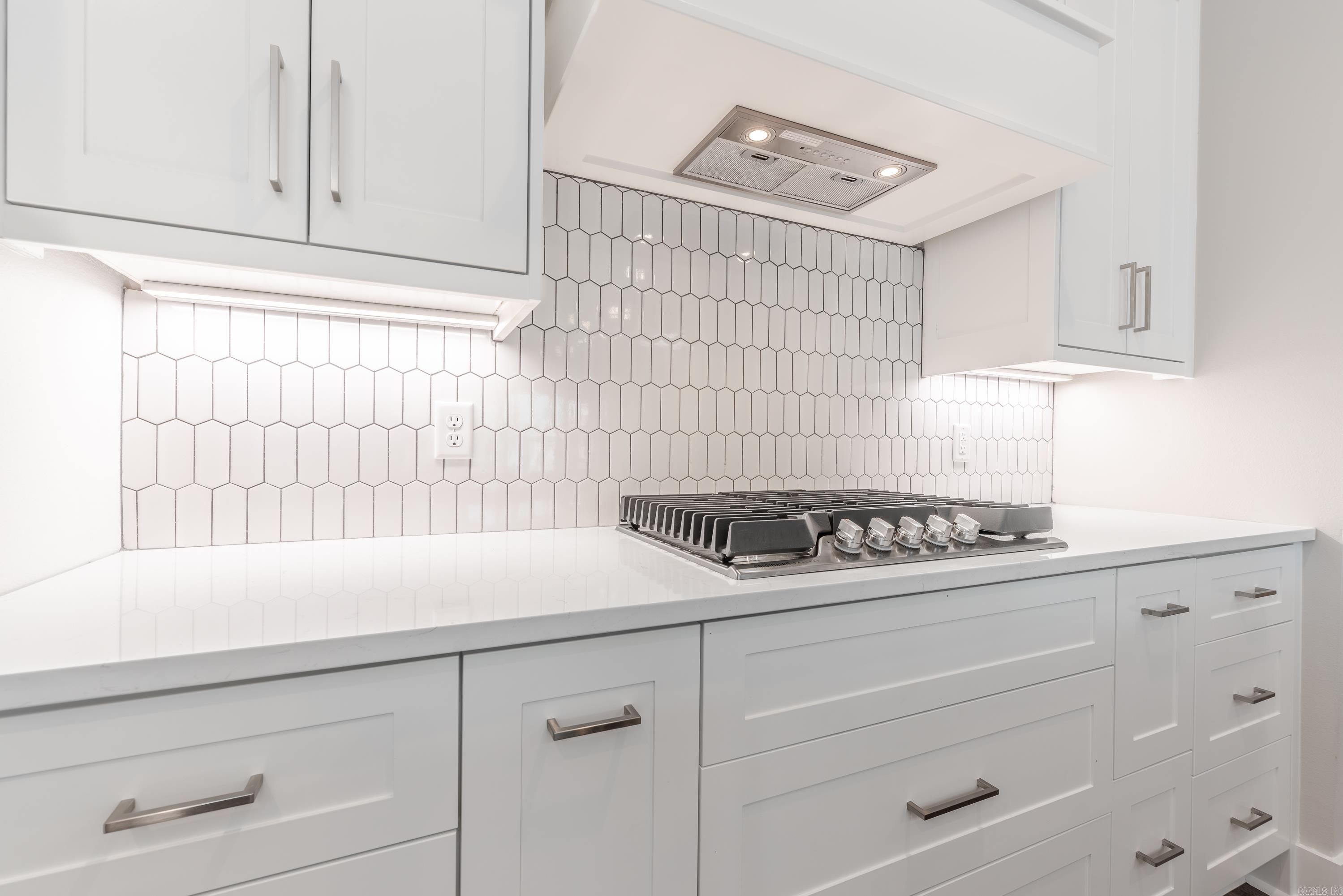 MAJESTIC POINTE - Residential