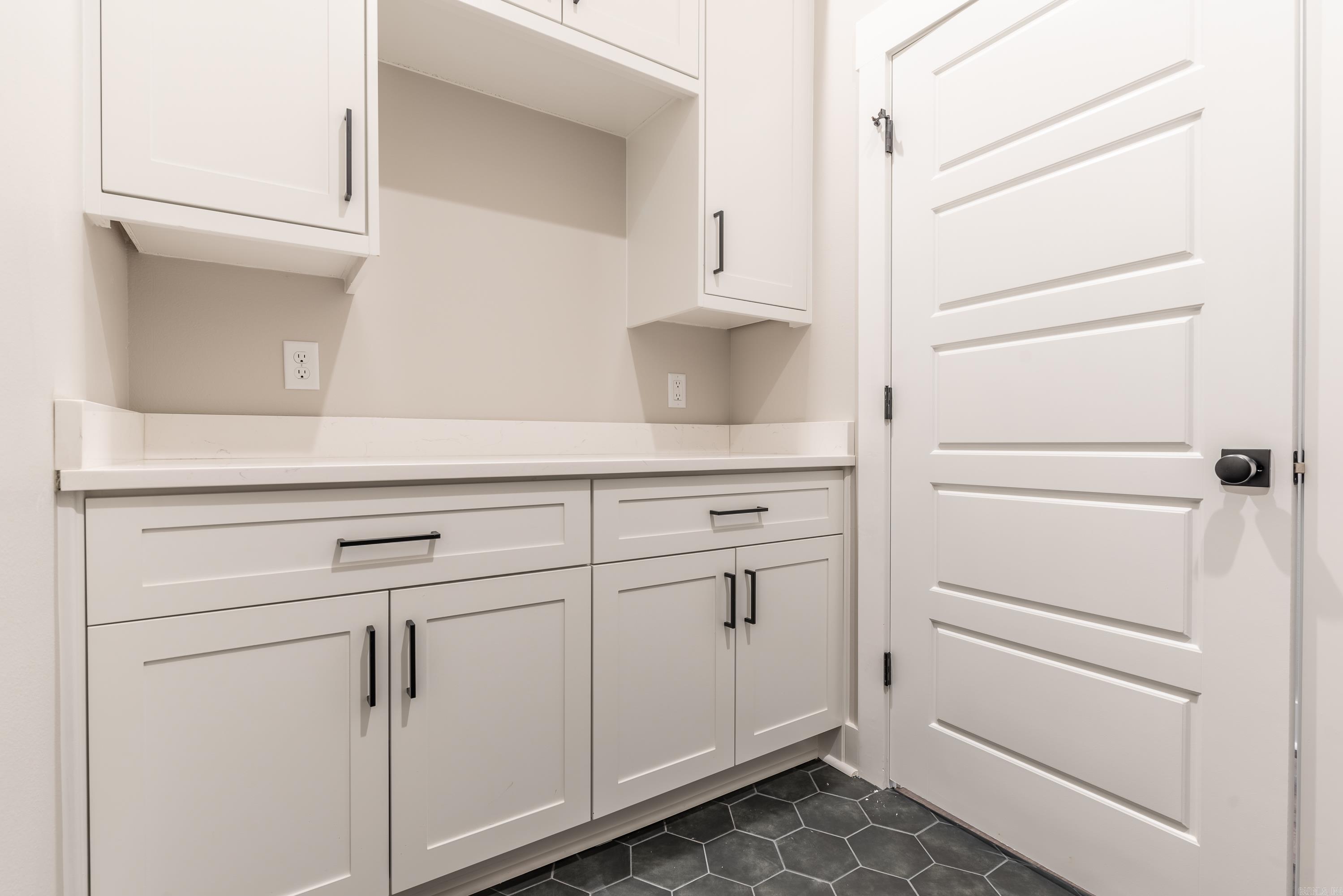 MAJESTIC POINTE - Residential