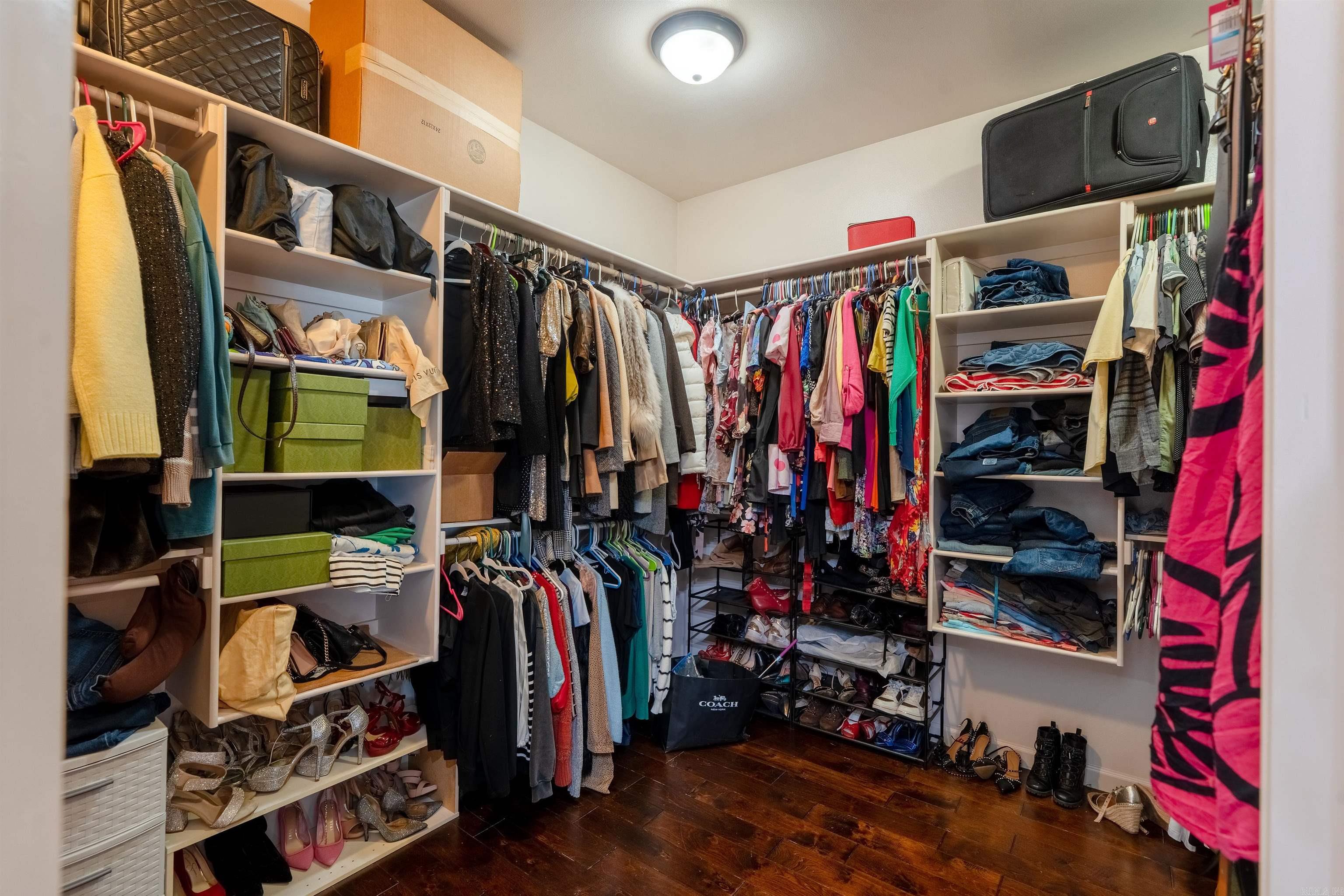 CLUB WEST ESTATES - Residential