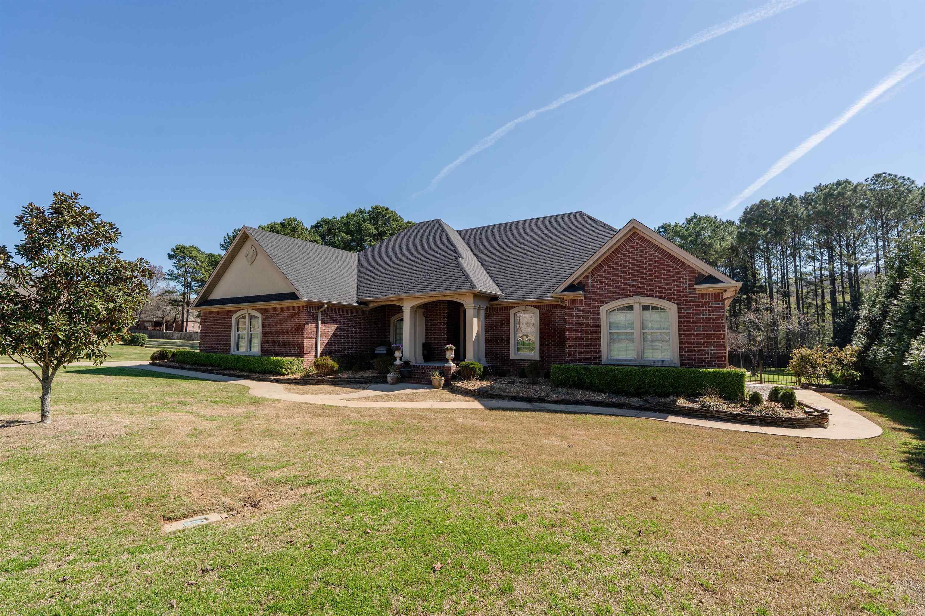 CLUB WEST ESTATES - Residential