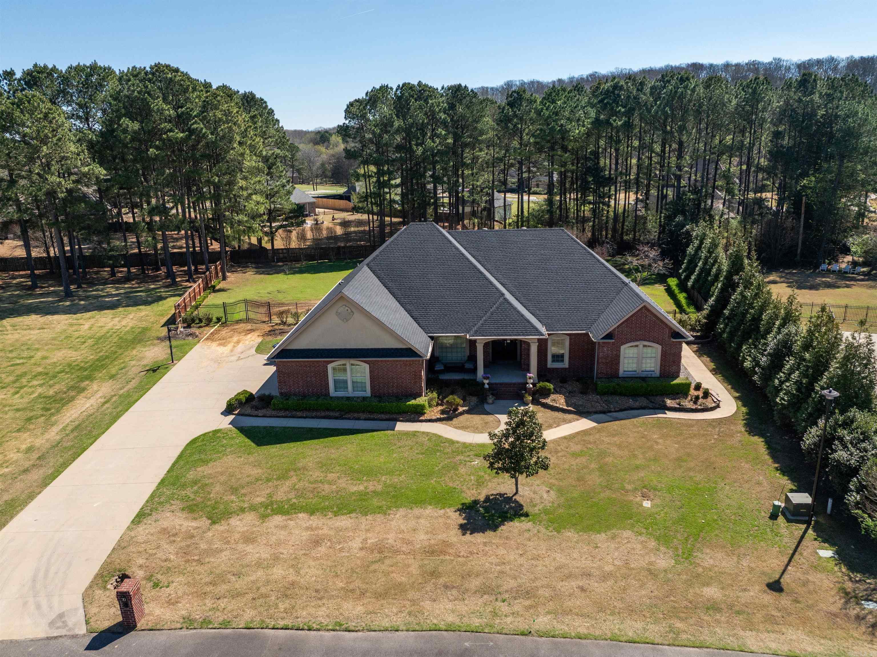 CLUB WEST ESTATES - Residential