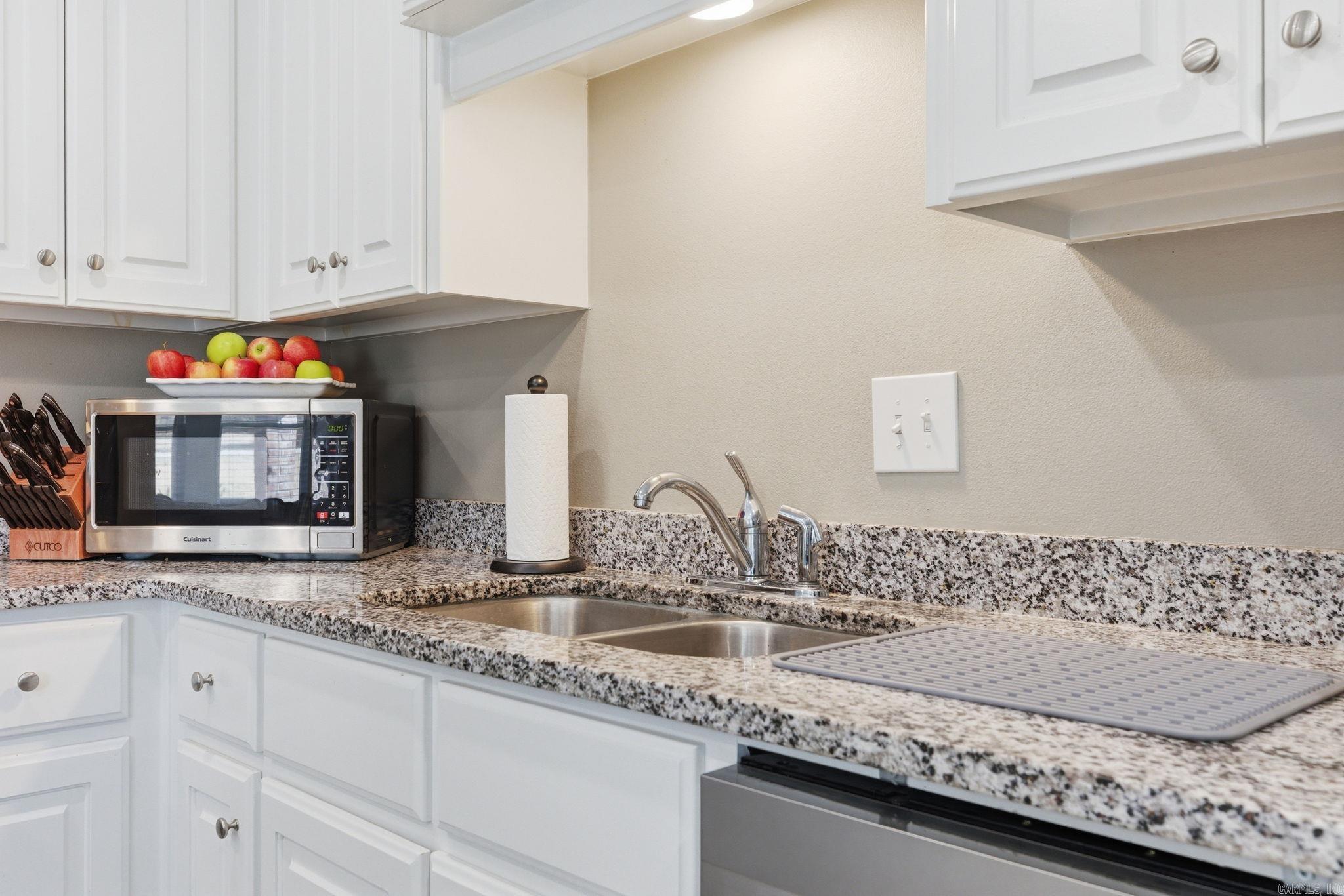 CHASTAIN GDNS - Residential