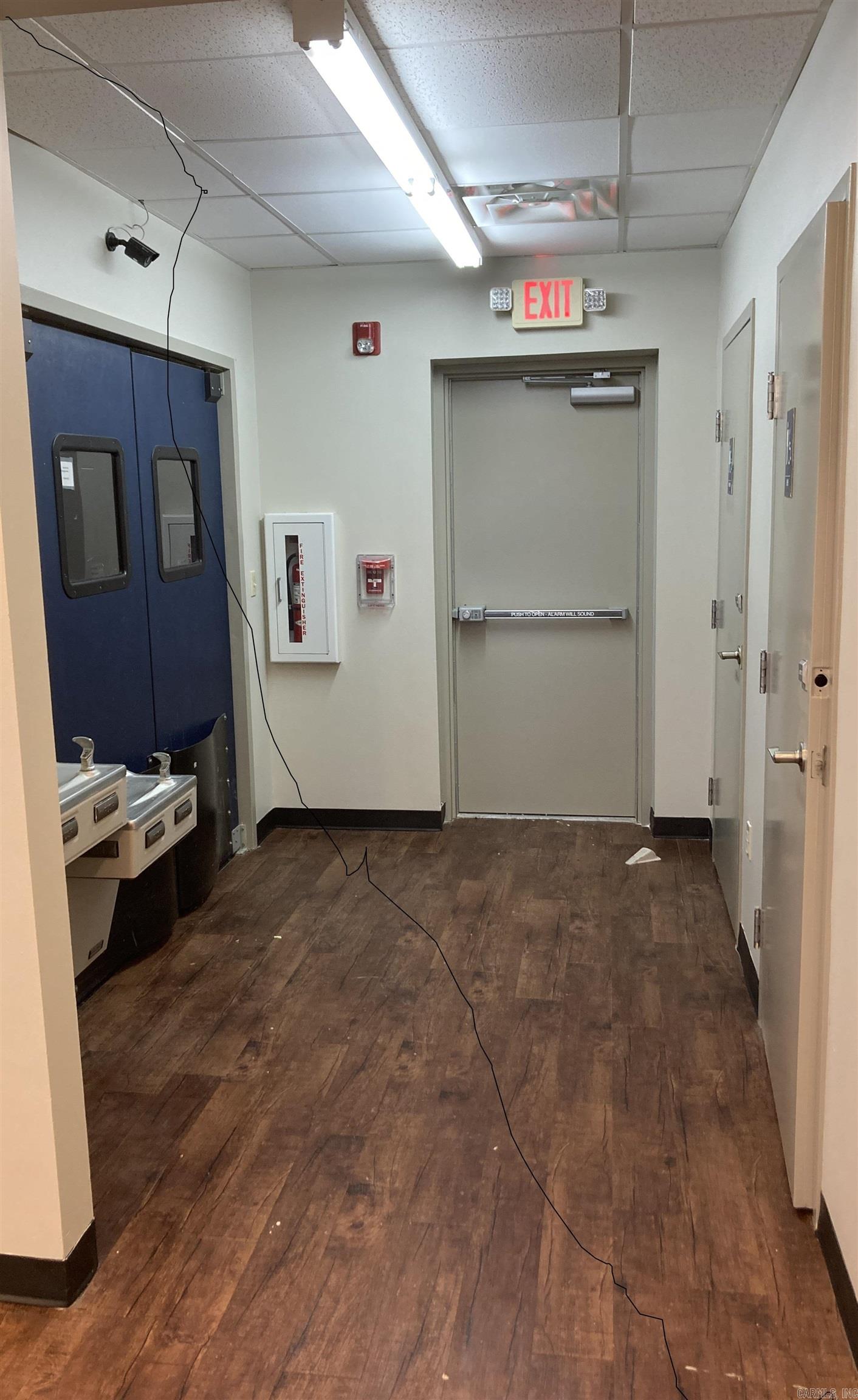 Coles 3rd - Commercial Sale