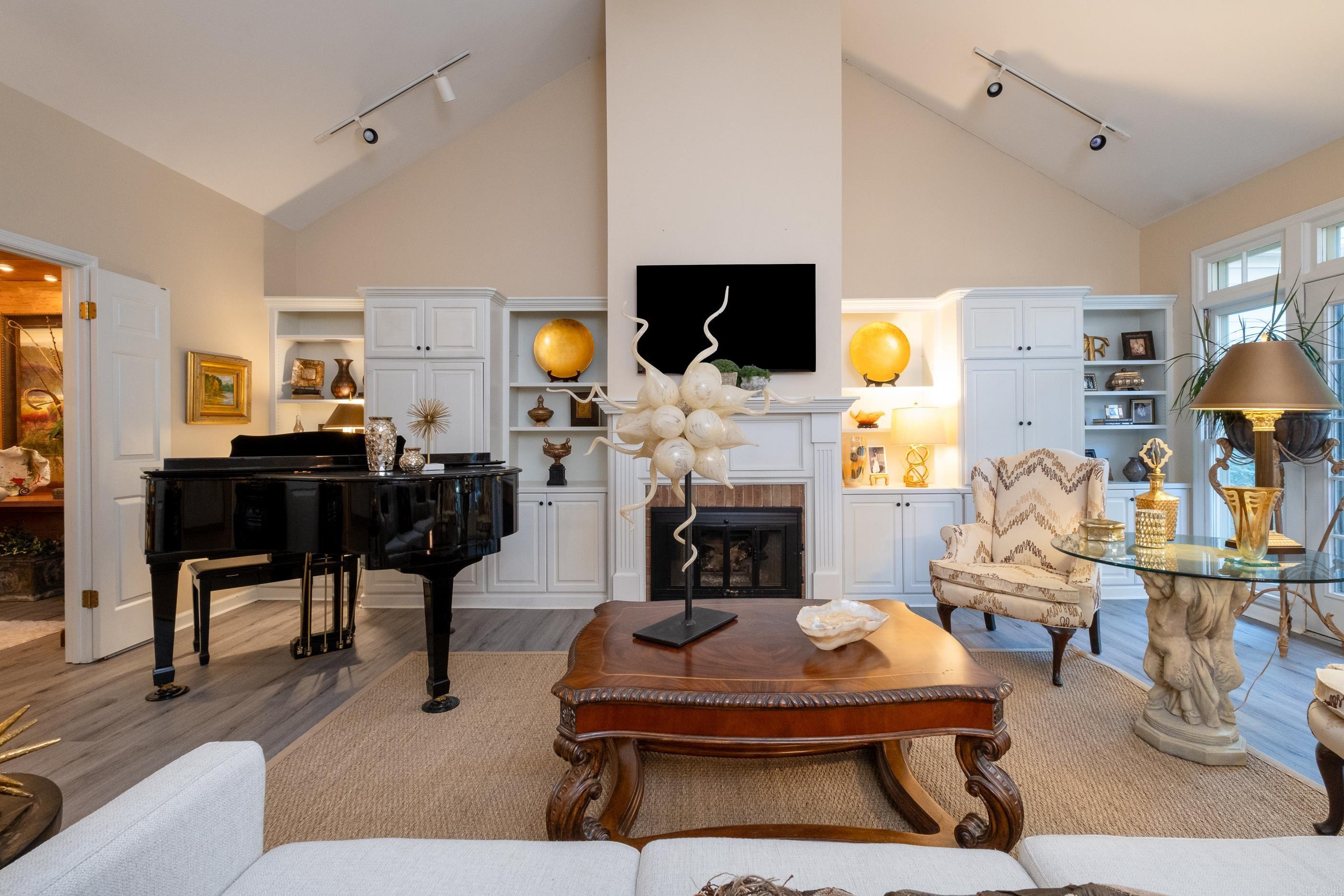 Windsor Court HPR - Residential